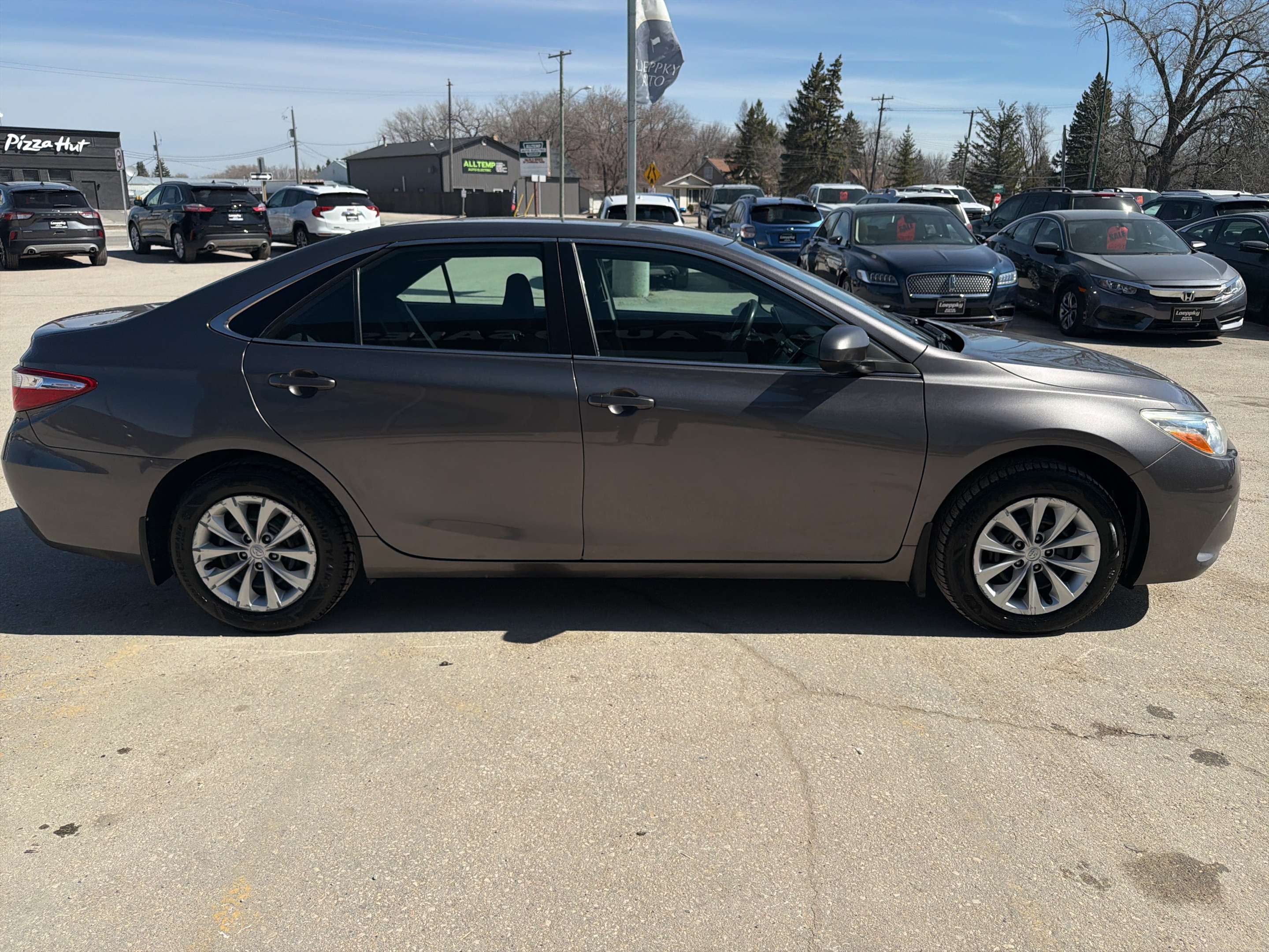 2016 Toyota Camry Sedan