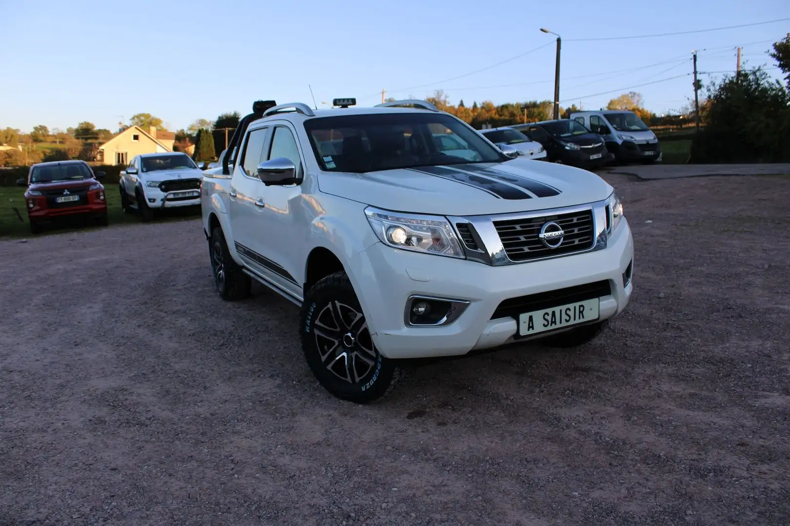 Nissan Pick Up 2L3 DCI 190 CV DIESEL 4X4 PICK UP CAMÉRA 360 GPS USB FULL LEDS CUIR ABS ATTELAGE - 1