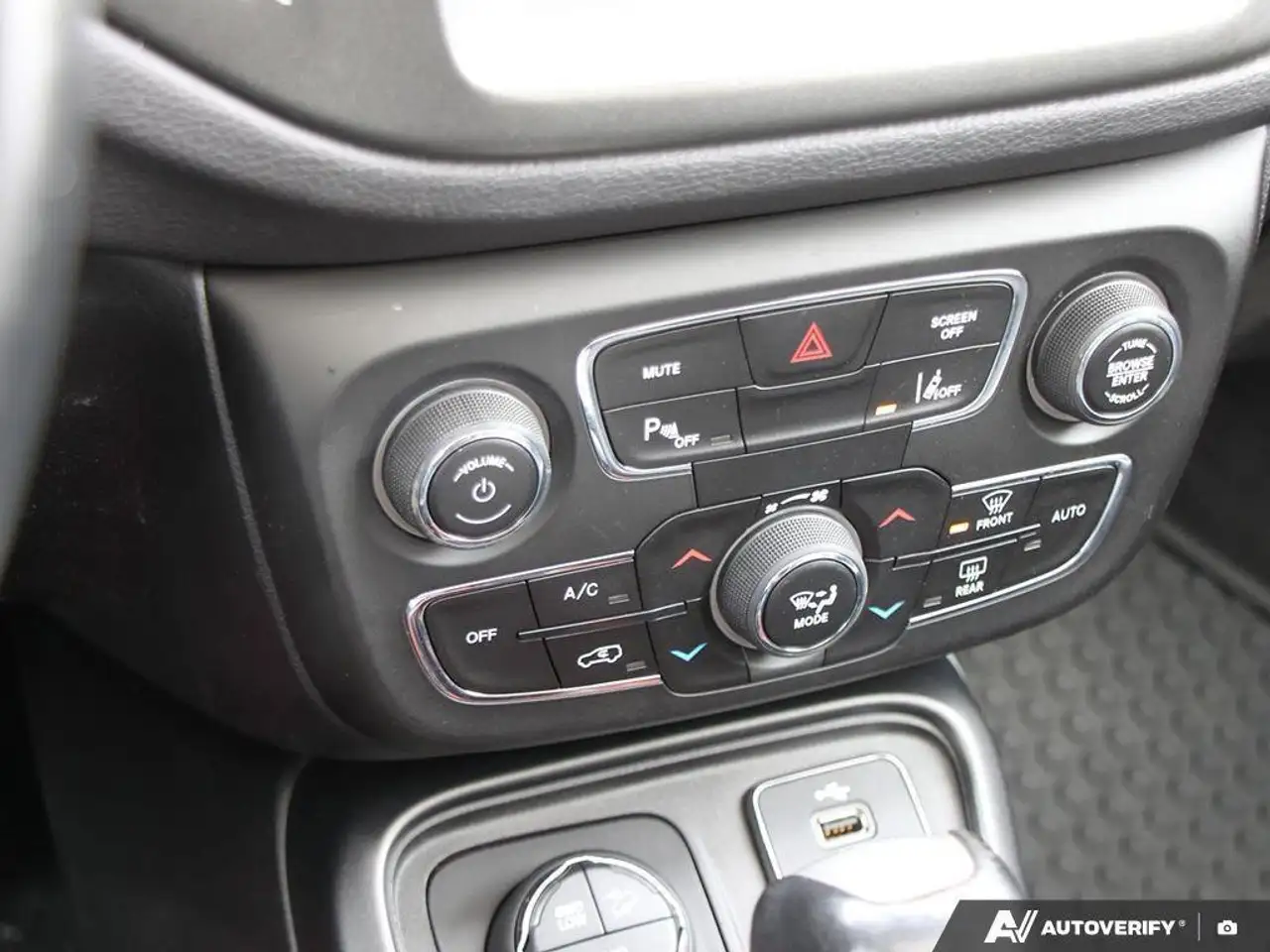 Jeep Compass снимка Jeep Compass