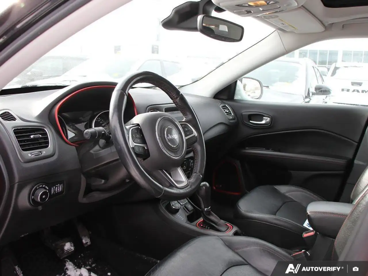 Jeep Compass снимка Jeep Compass