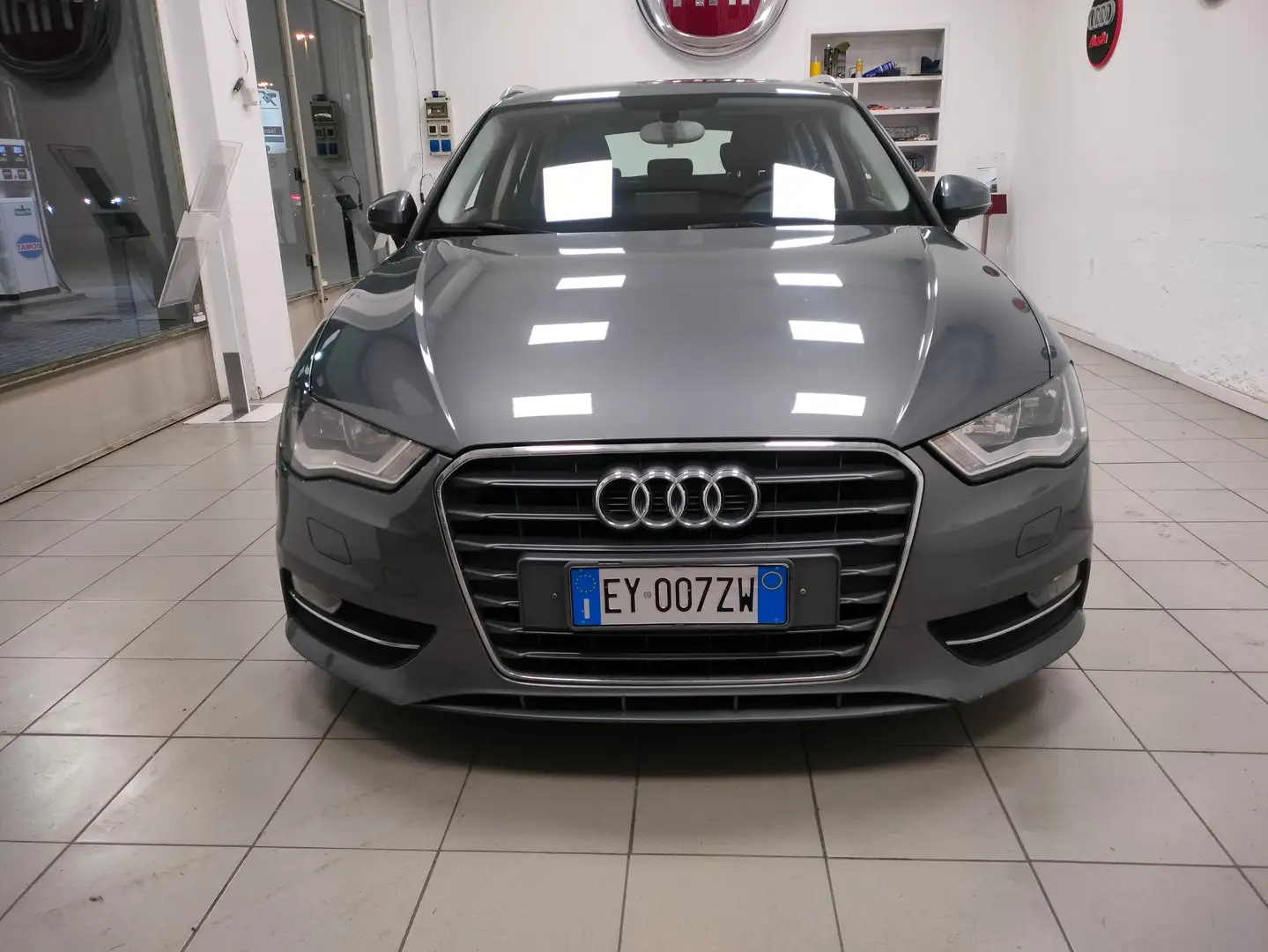 Audi A3 SB 1.6 tdi 110cv Szürke - 2