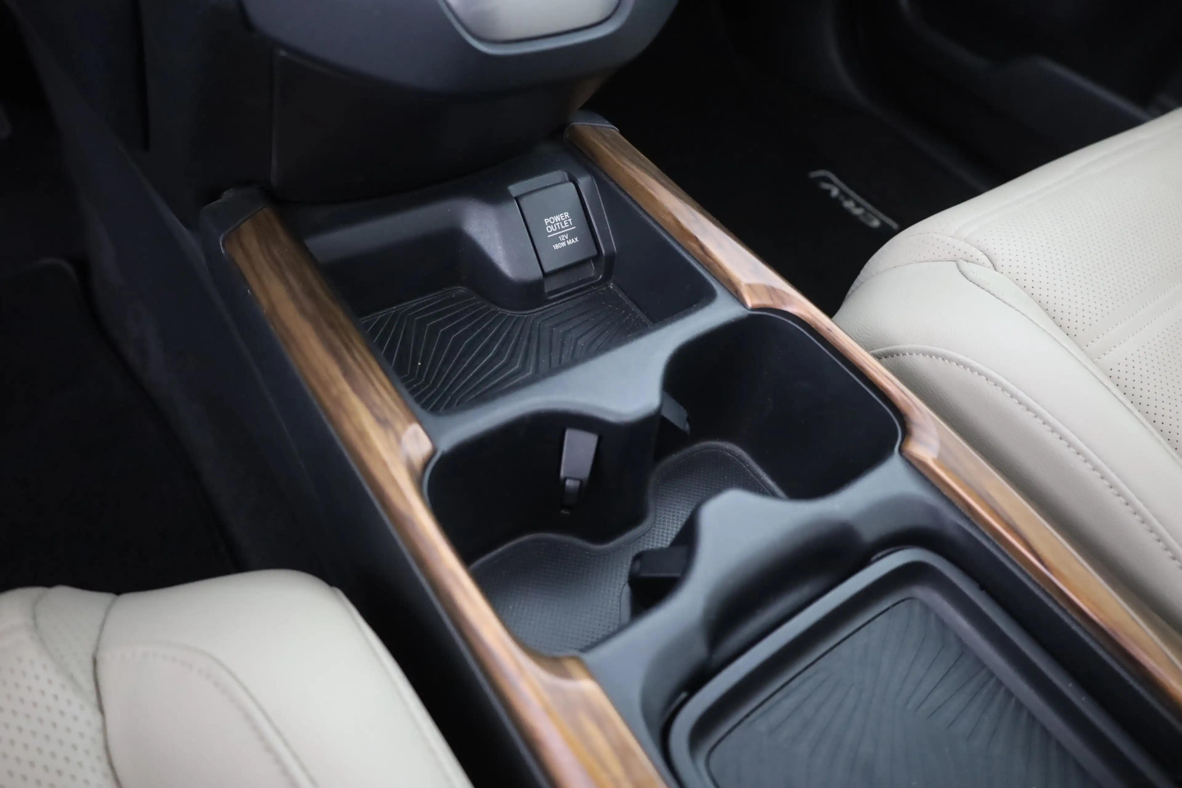 Honda CR-V 1.5 Turbo Executive 4WD LED Panorama Kamera — photo 14