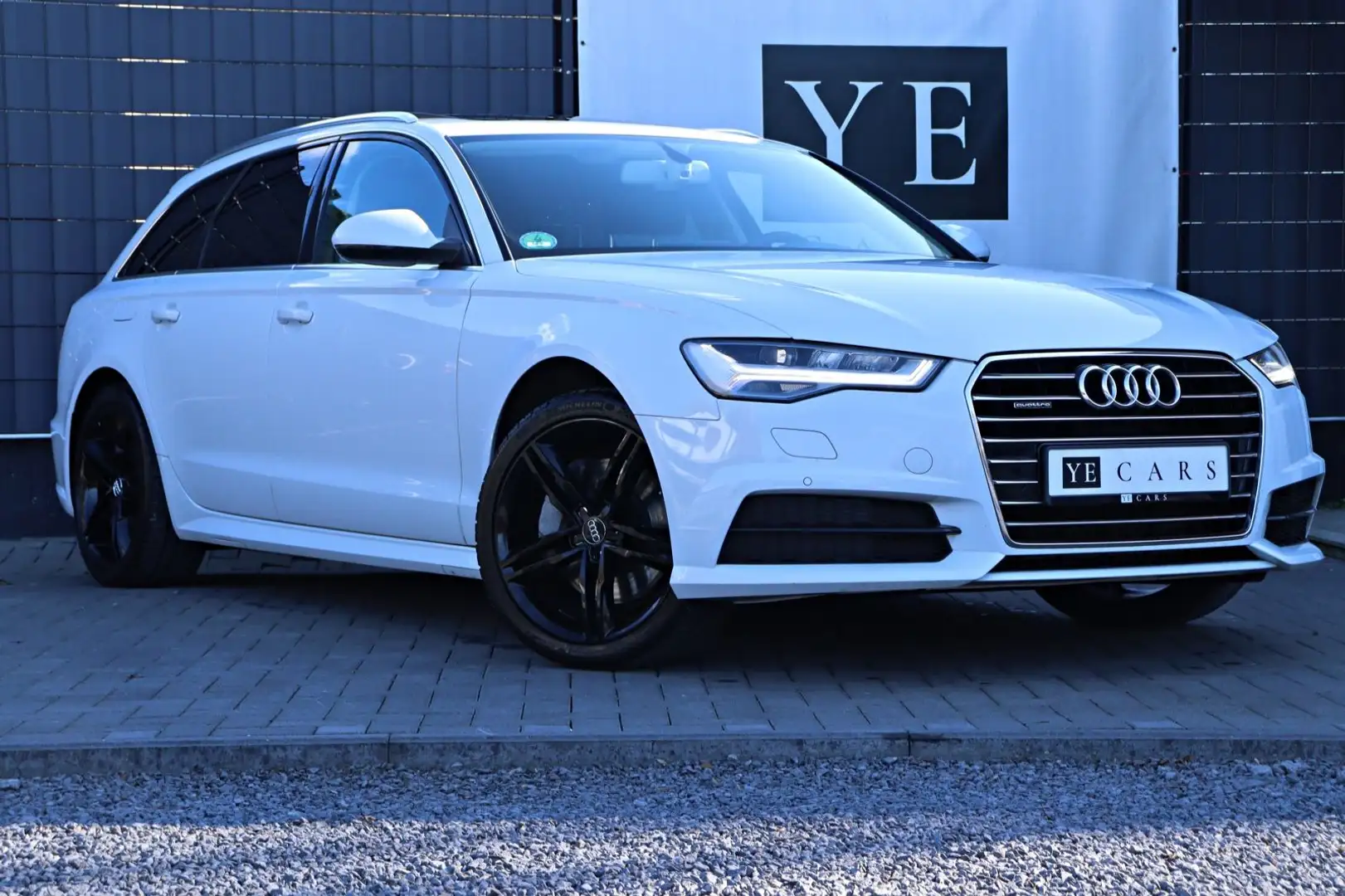 Audi A6 Avant 3.0 TDI quattro *PANO*MATRIX*RFK*MMI+* Weiß - 1