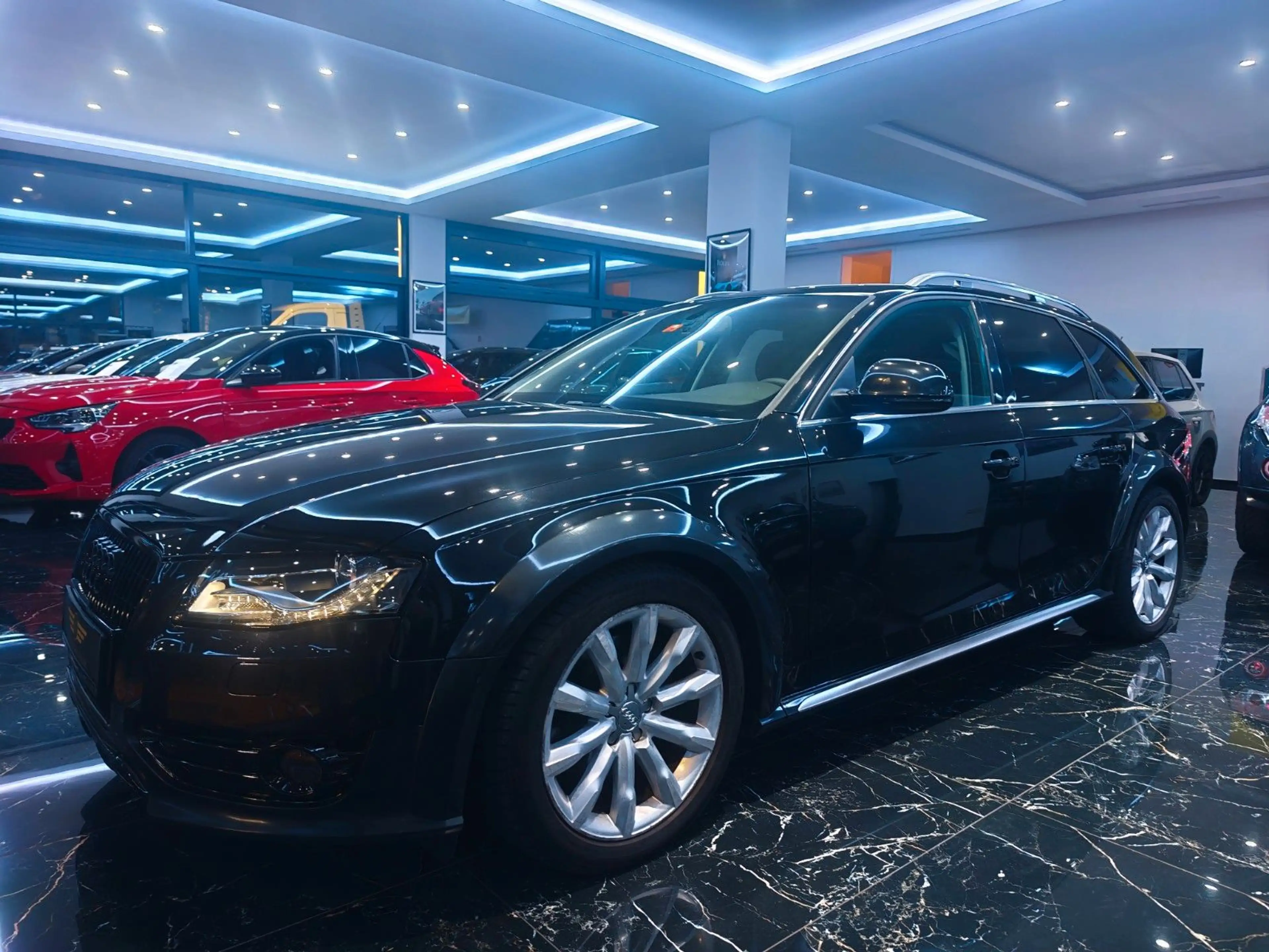 Audi A4 allroad quattro 3.0 TDI LEDER ACC AHK — photo 4