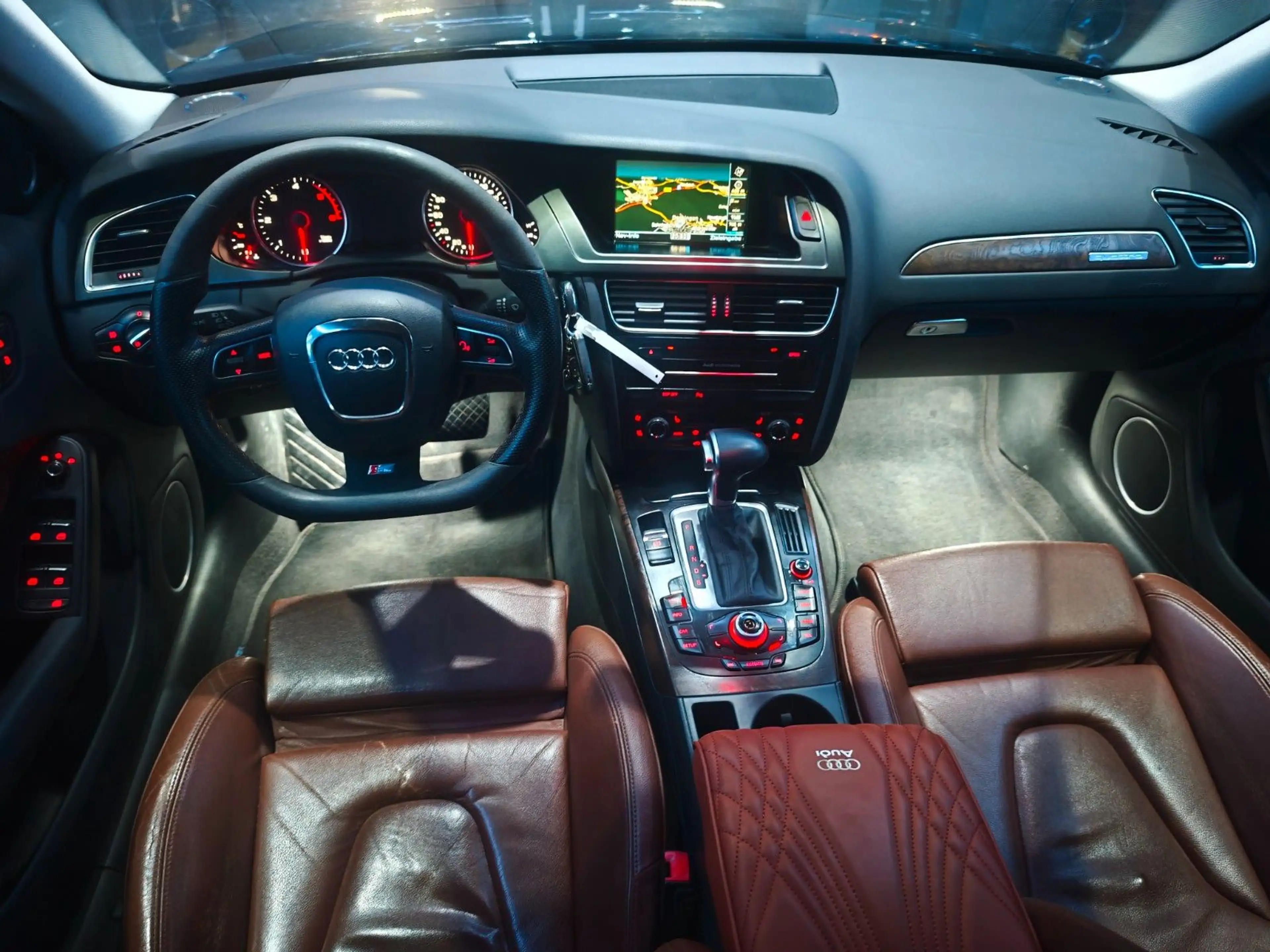 Audi A4 allroad quattro 3.0 TDI LEDER ACC AHK — photo 3