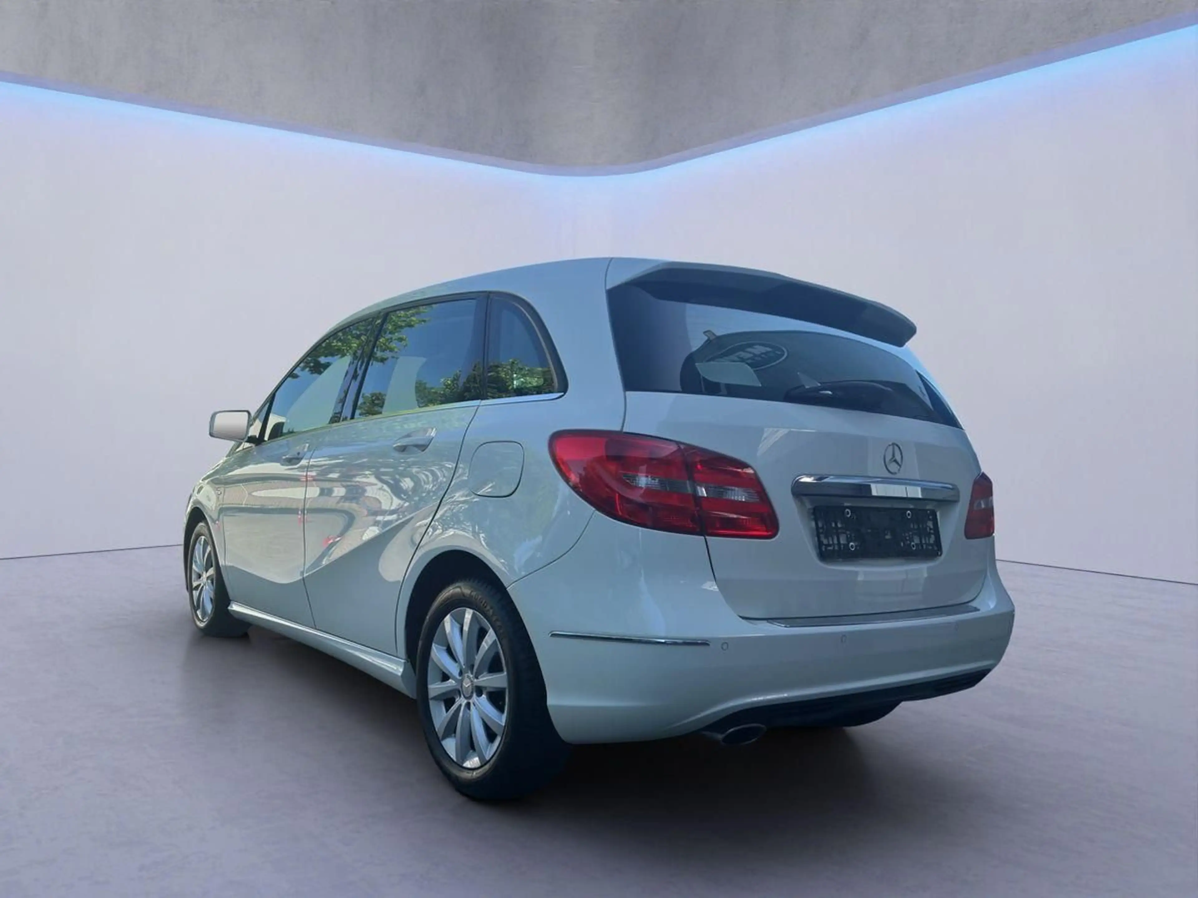 Mercedes-Benz B 200 Klima/PDC/Bluetooth/Radio-CD — photo 3