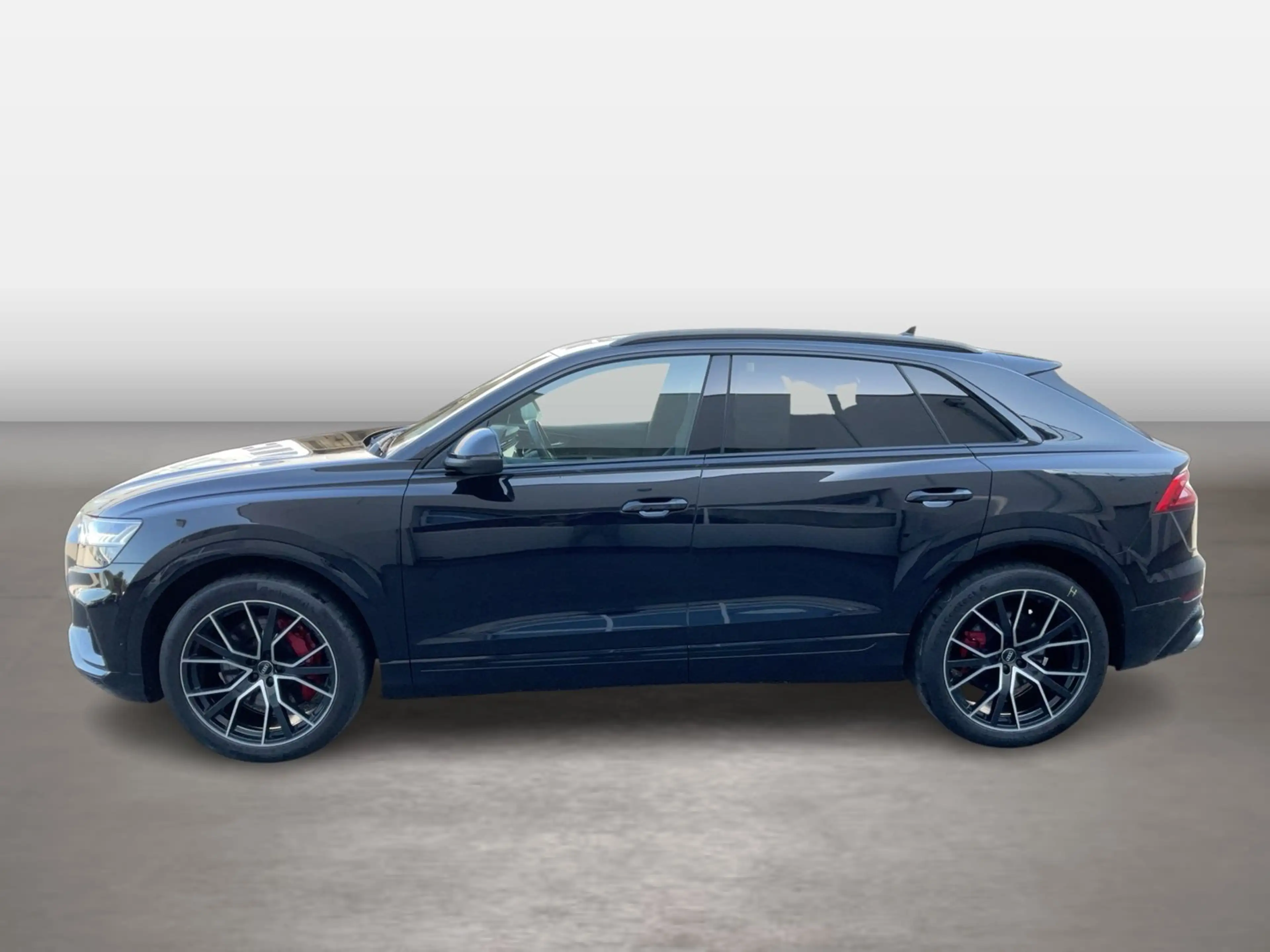 Audi SQ8 TDI quattro — photo 2