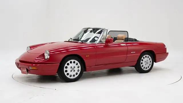 Alfa Romeo 2000 Spider 4 '91 CH11374