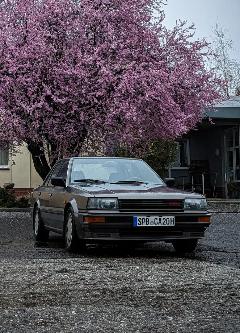 Nissan Bluebird SLX - 2