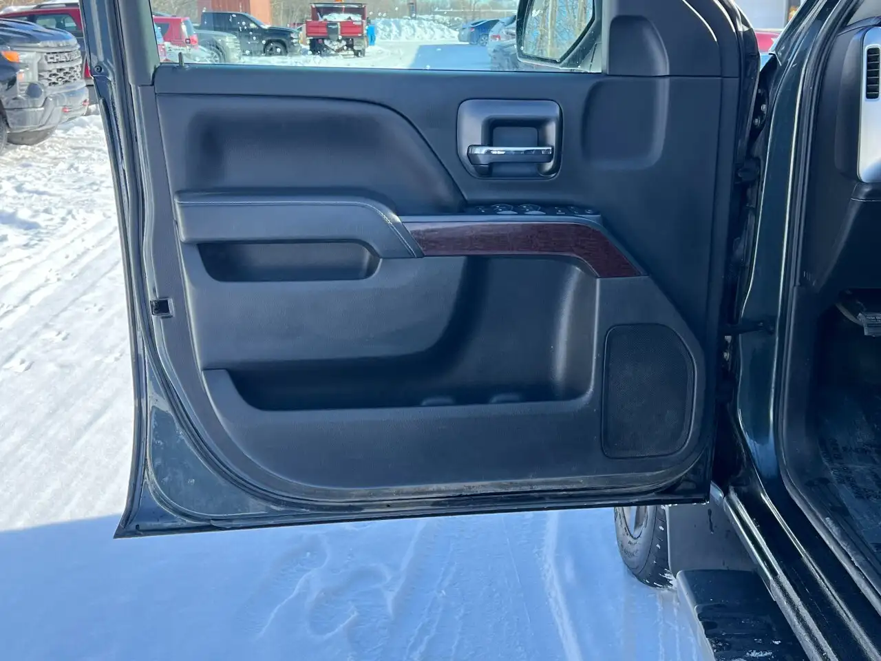 GMC Sierra 1500 снимка GMC Sierra 1500