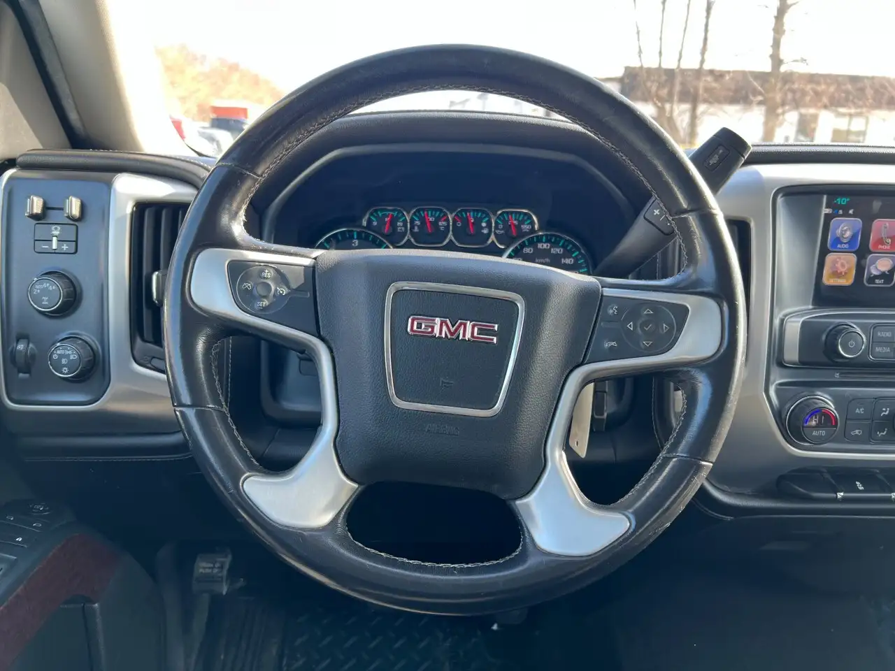 GMC Sierra 1500 снимка GMC Sierra 1500