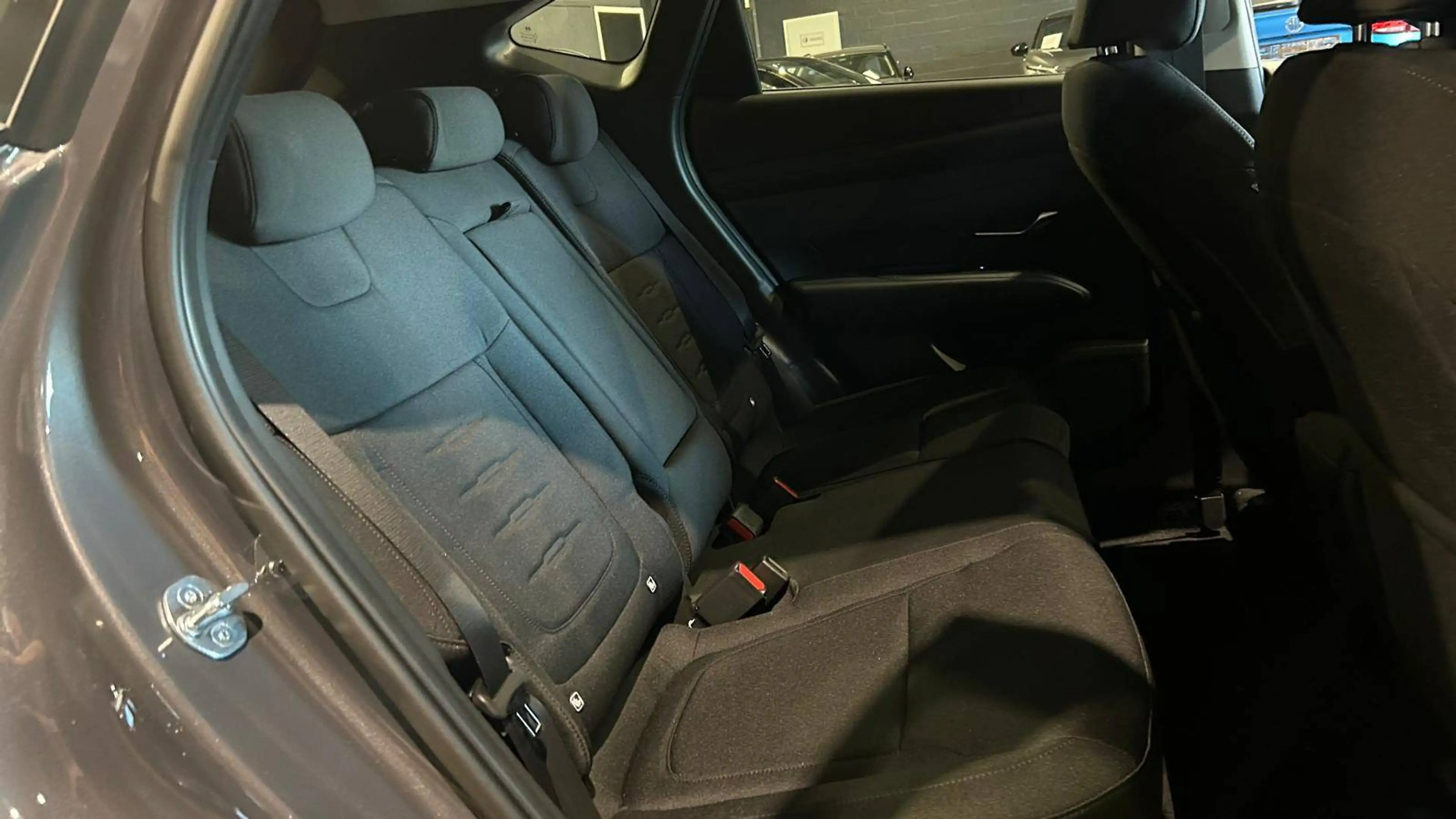 Hyundai TUCSON Tucson 1.6 T-GDi Style DCT -Nieuw/Stuurverw./Keyless/Adapt./18"/Enz! — photo 11