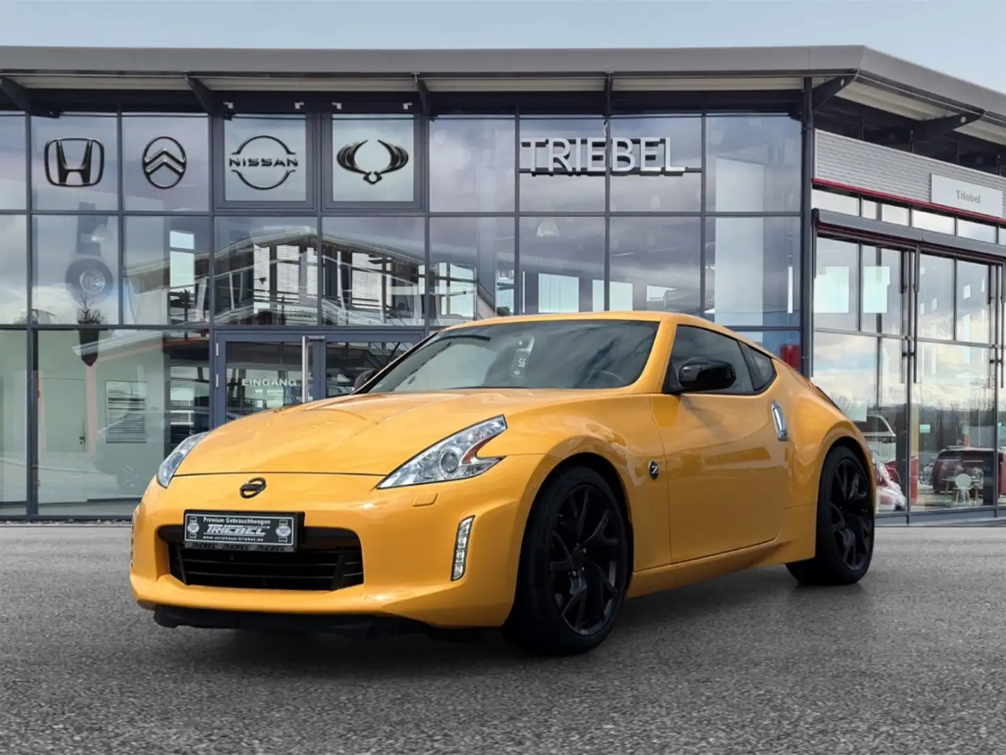 Nissan 370Z Pack Coupe °Navi°BOSE°Bi-Xenon°RFK°AAC° Amarillo - 2