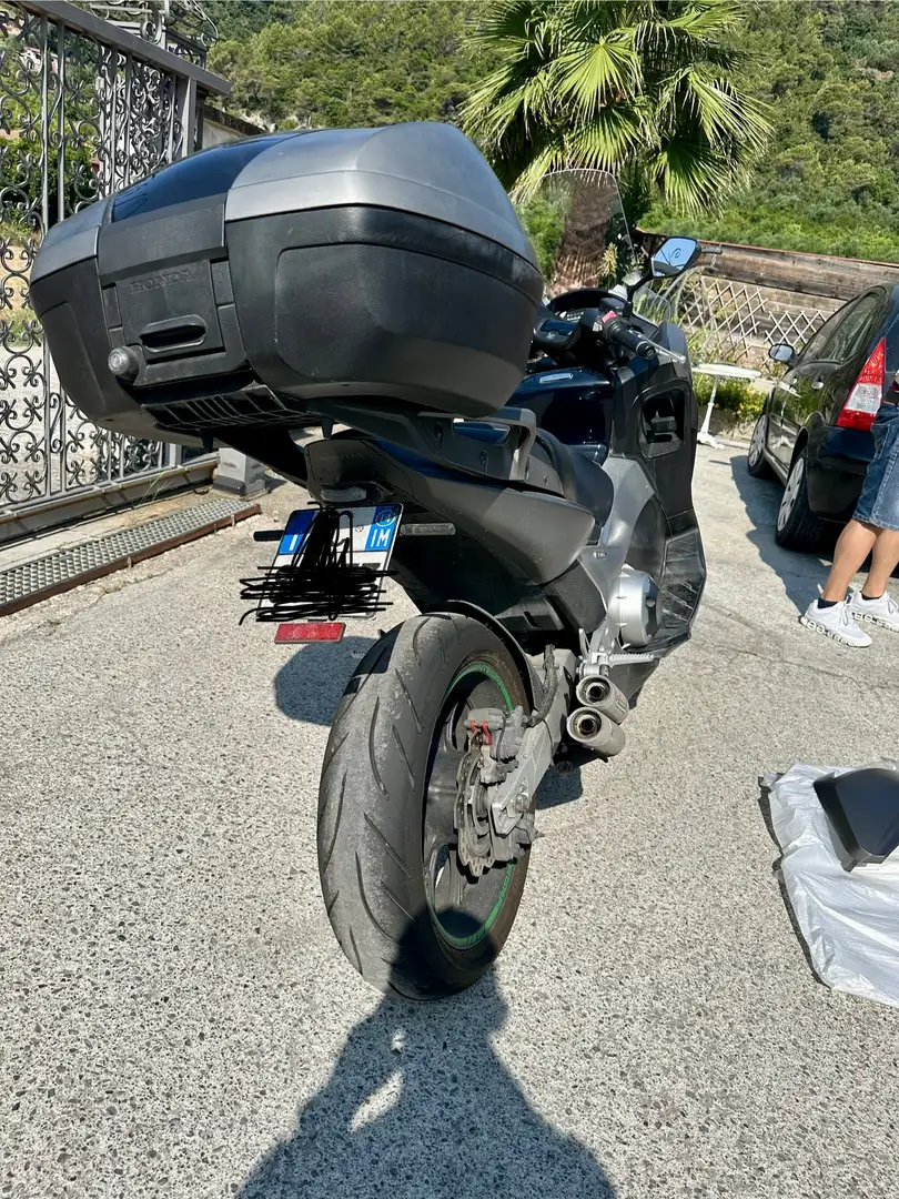 Honda Integra 750 Gris - 2