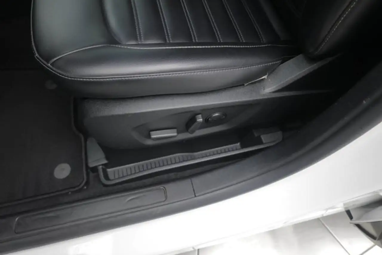 Ford Edge photo Ford Edge