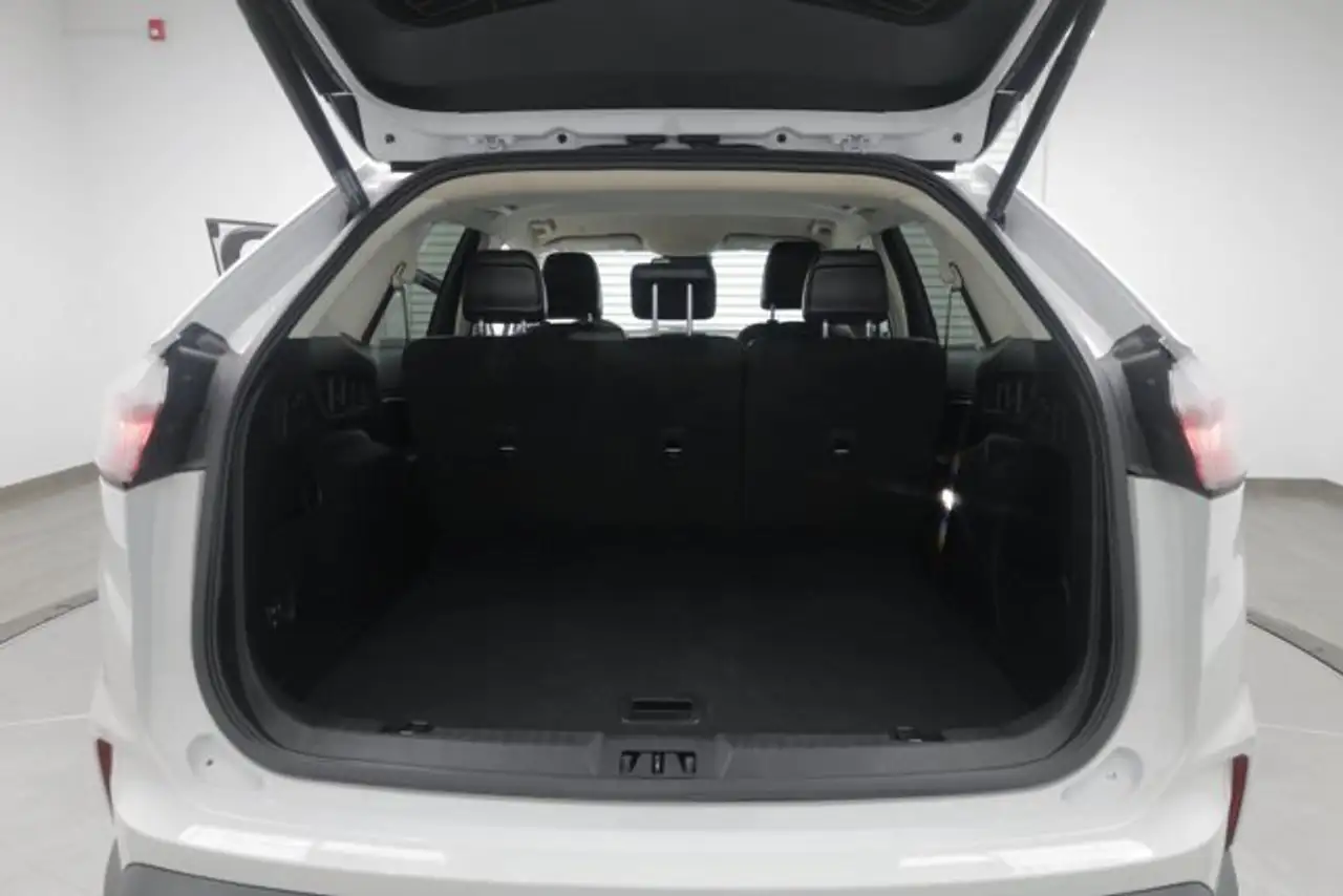 Ford Edge photo Ford Edge