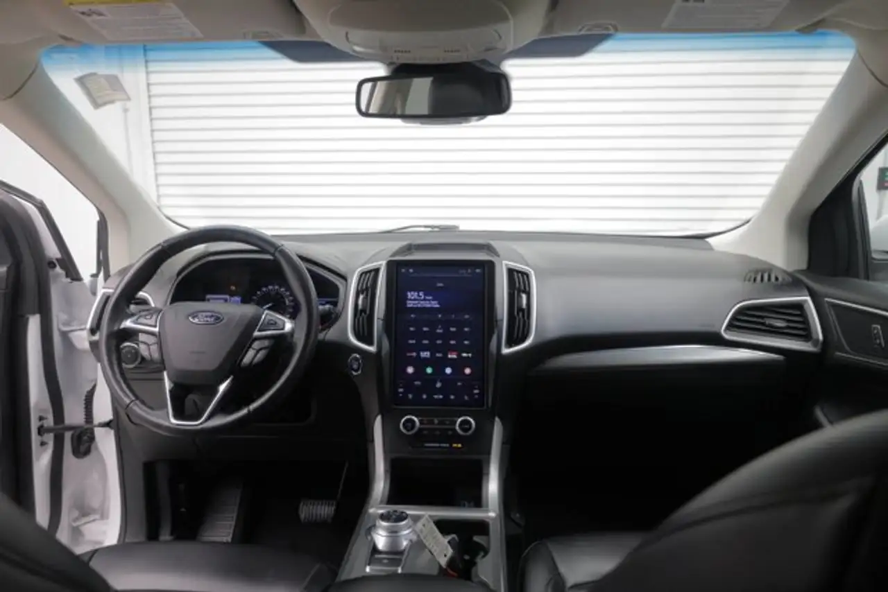 Ford Edge photo Ford Edge