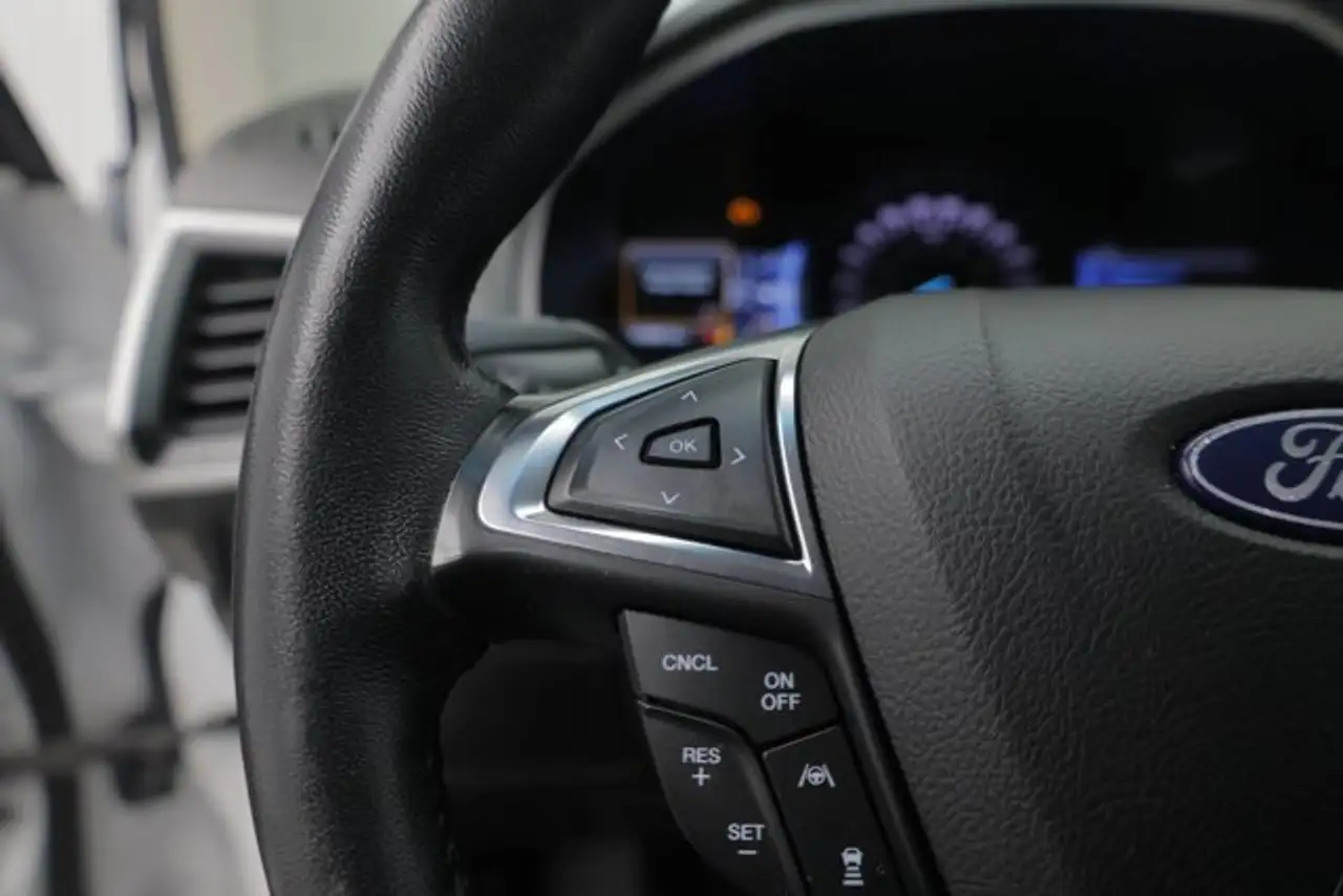 Ford Edge photo Ford Edge