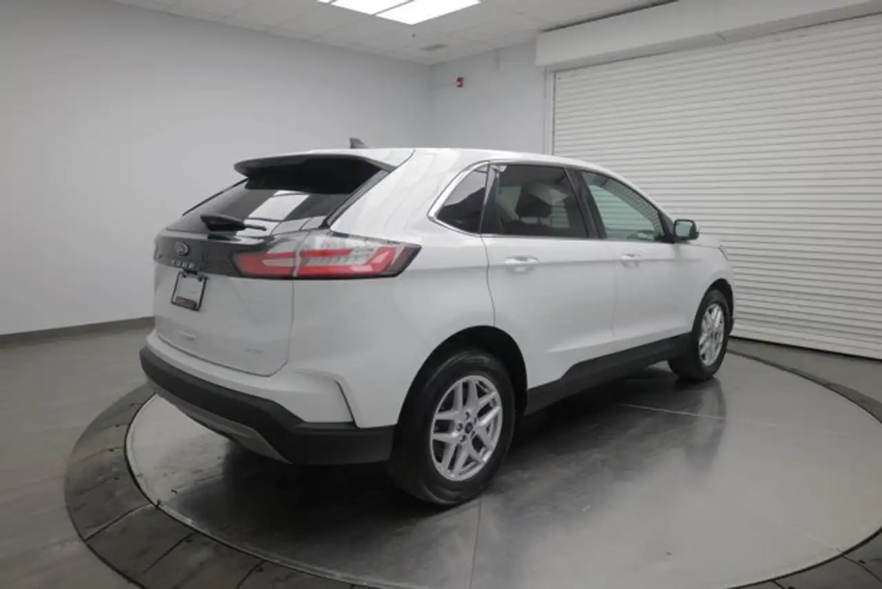 Ford Edge photo Ford Edge