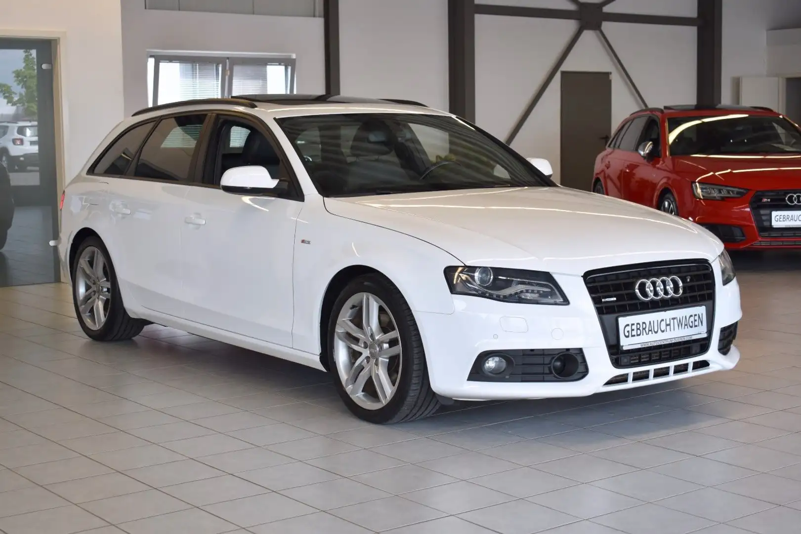 Audi A4 Avant AUT./S-line Sportpaket / plus quattro Weiß - 1