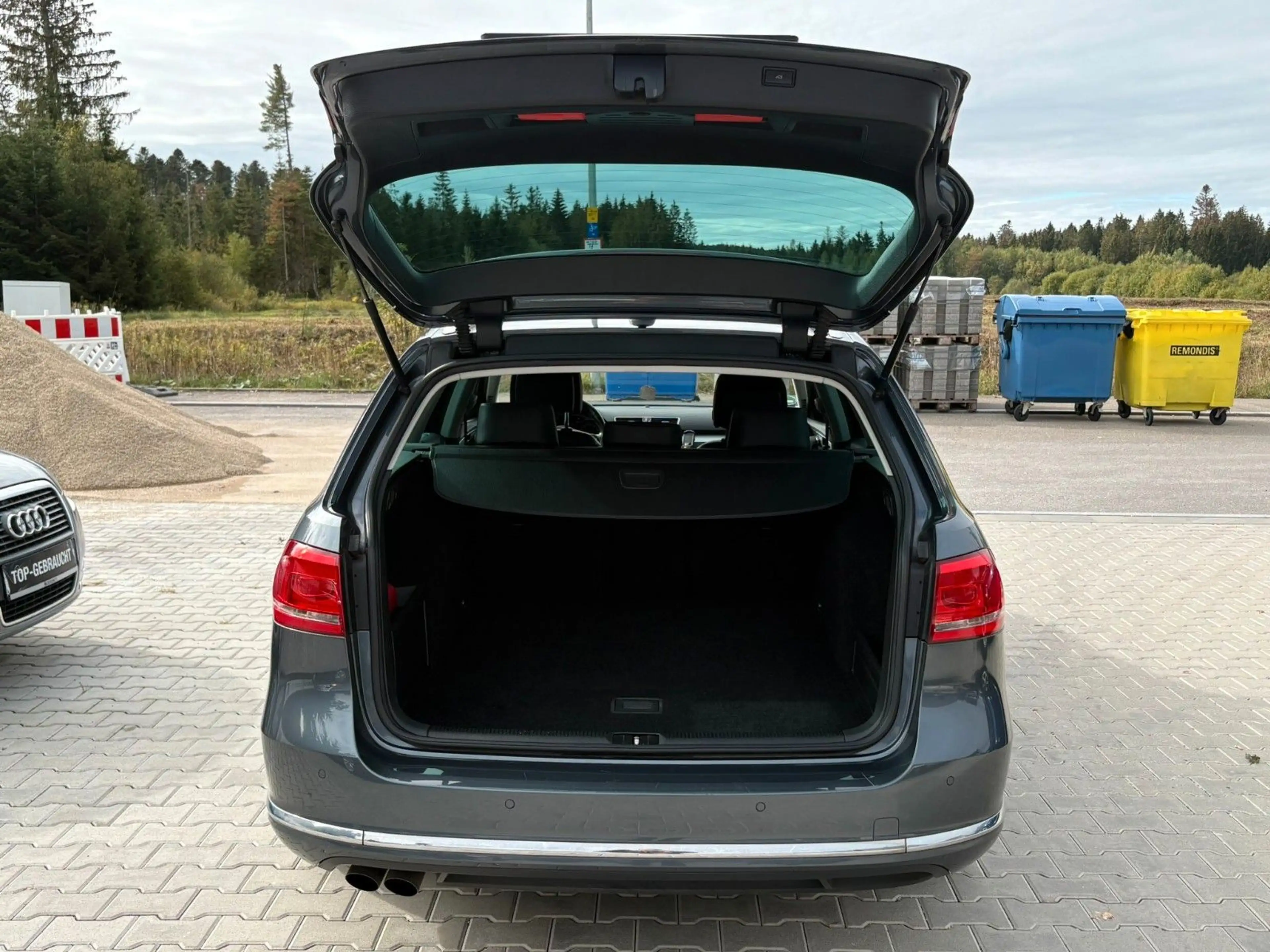 Volkswagen Passat Variant 2.0 TDI DSG Highline / Leder / 18 — photo 10