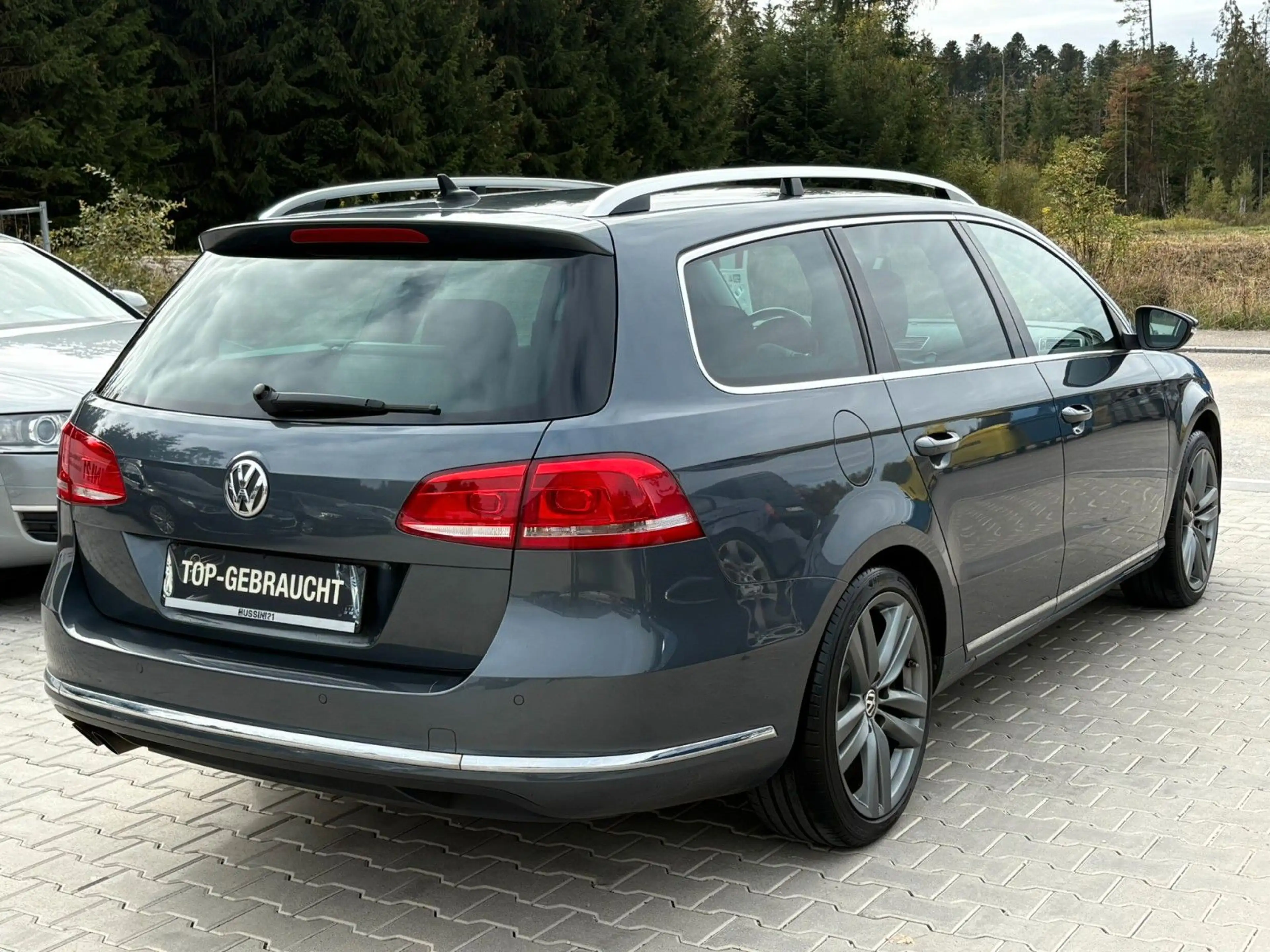 Volkswagen Passat Variant 2.0 TDI DSG Highline / Leder / 18 — photo 6