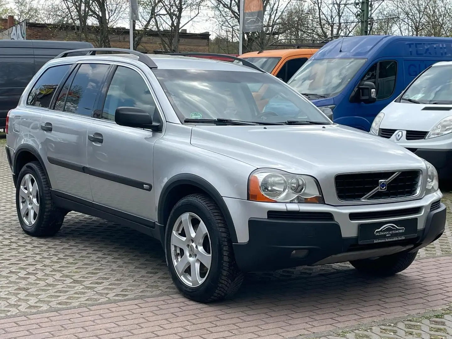 Volvo XC90 7.Sitze//Aut.//AHK//LEDER//HU bis 12/2026//TOP// Silber - 1