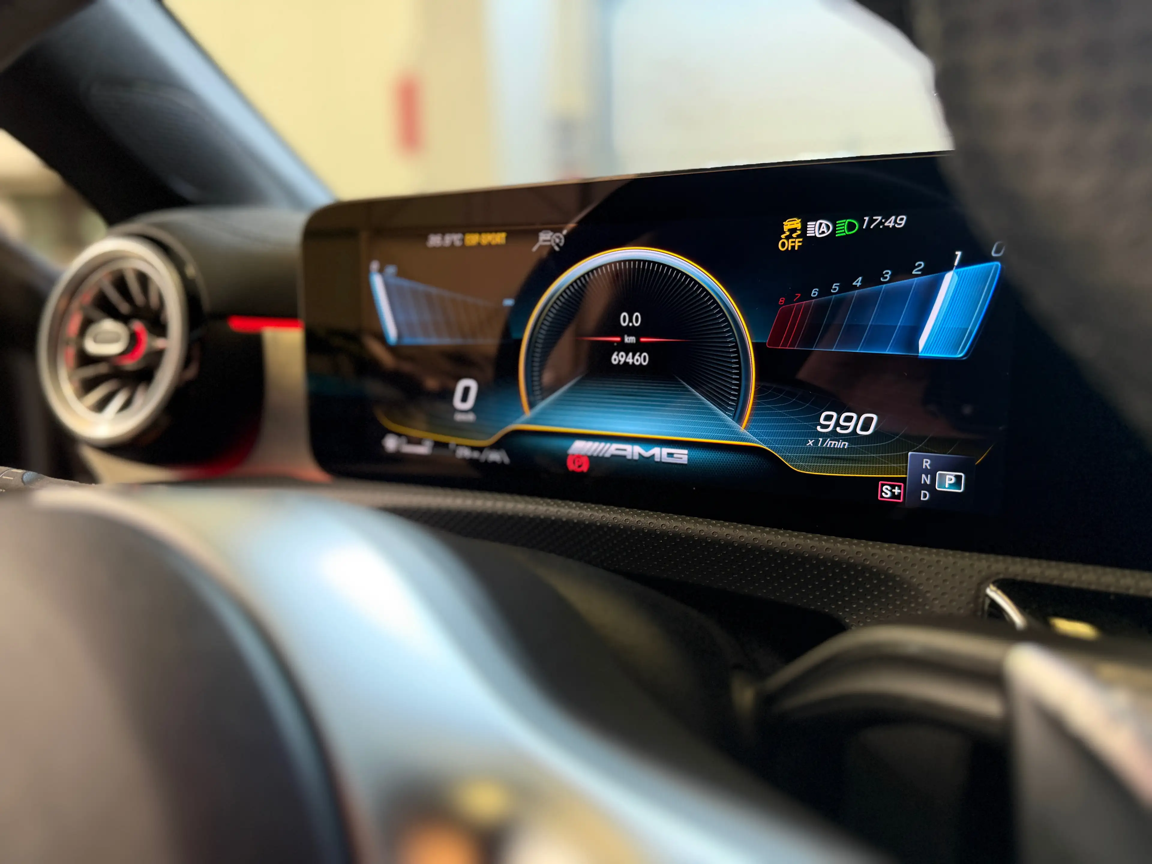 Mercedes-Benz CLA 35 AMG SB 4Matic-PANORMA-LED-2 HAND-DISTRONIC-LEDER-AERODYNAMIC — photo 14