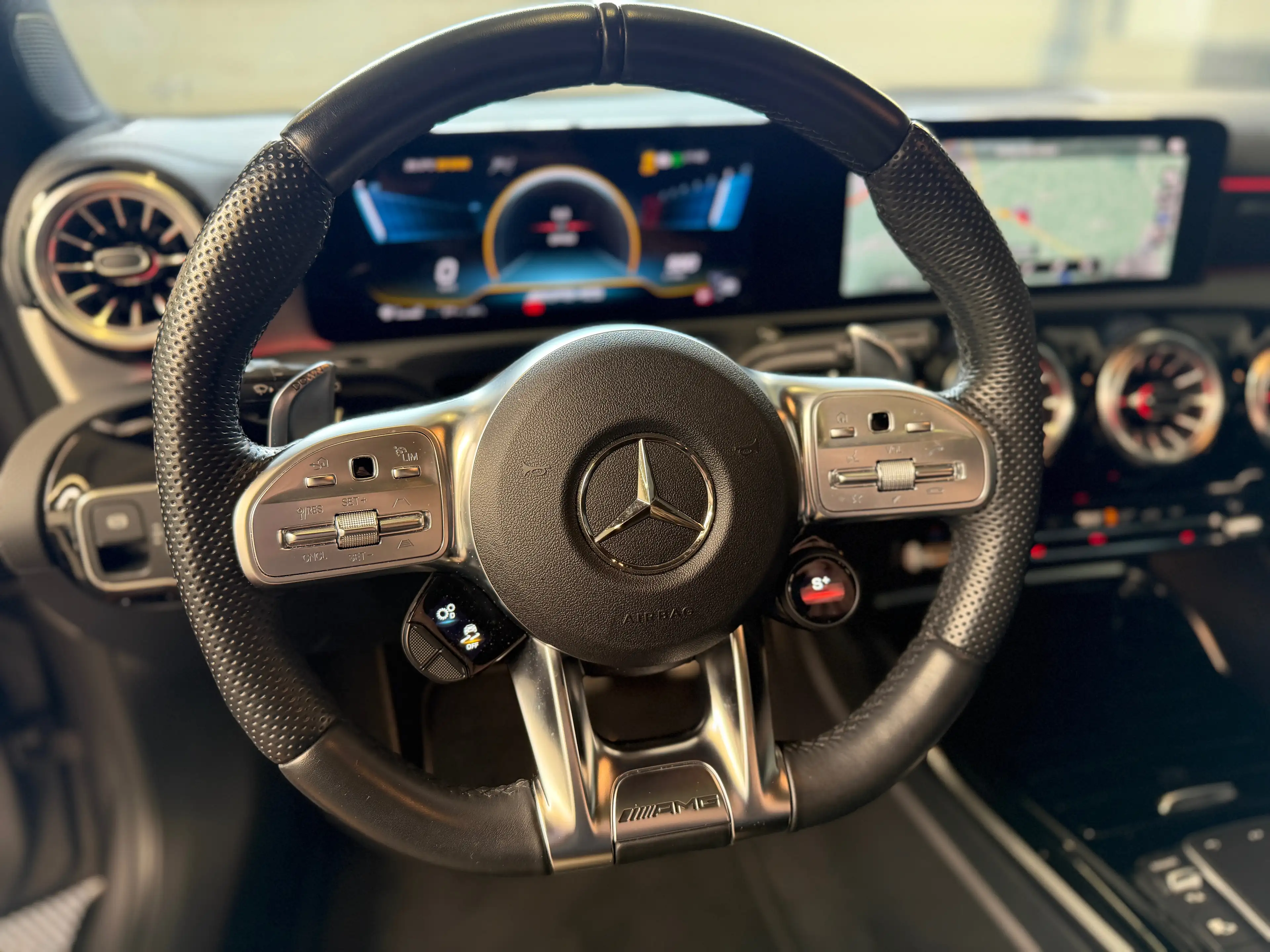 Mercedes-Benz CLA 35 AMG SB 4Matic-PANORMA-LED-2 HAND-DISTRONIC-LEDER-AERODYNAMIC — photo 13