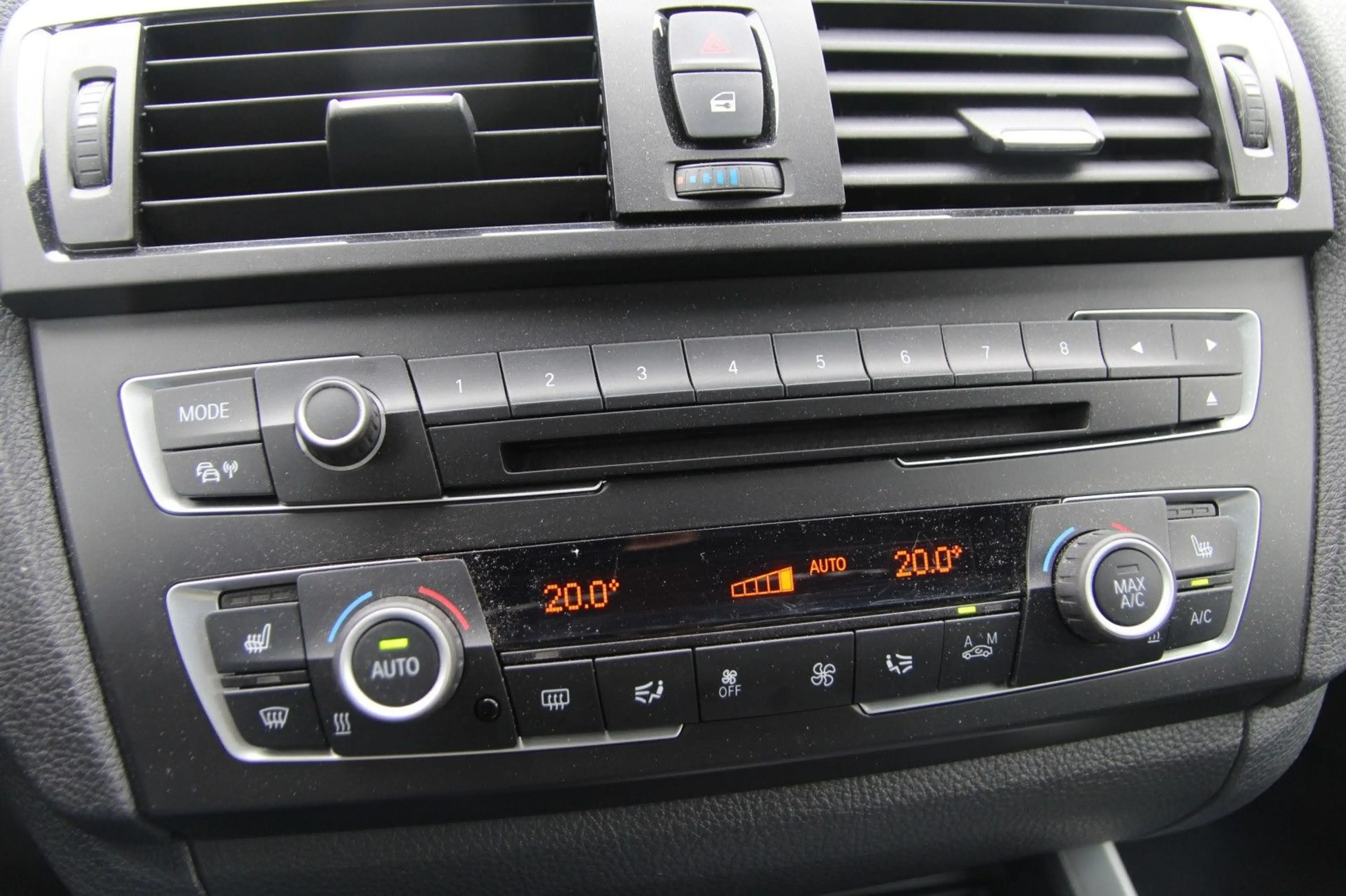 BMW 135 i xDrive 360PS! /Bi-Xenon/ Leder/el.Dach — photo 14