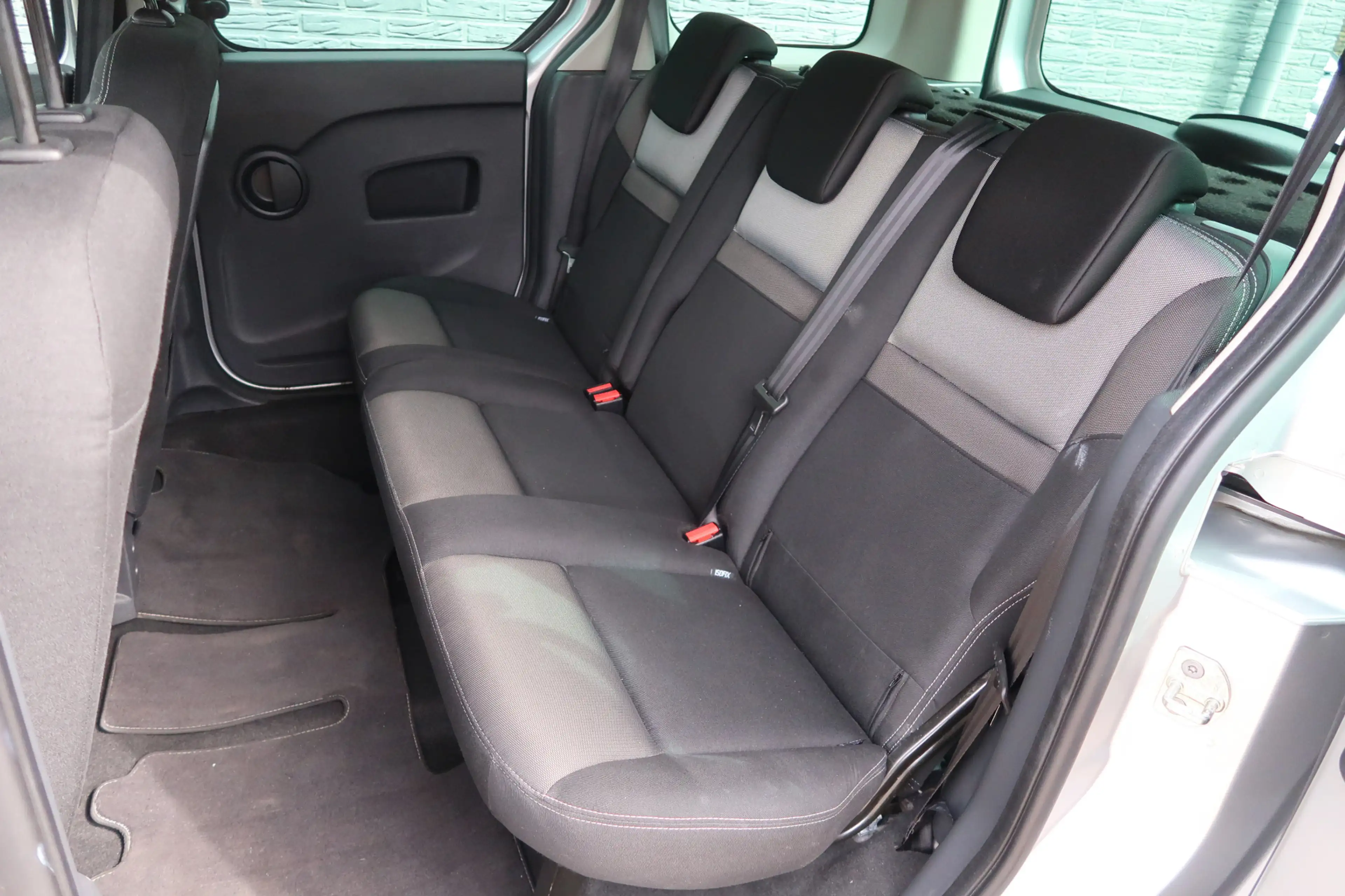 Renault Kangoo Family 1.2 TCe Limited Start&Stop Eerste eigenaar — photo 13