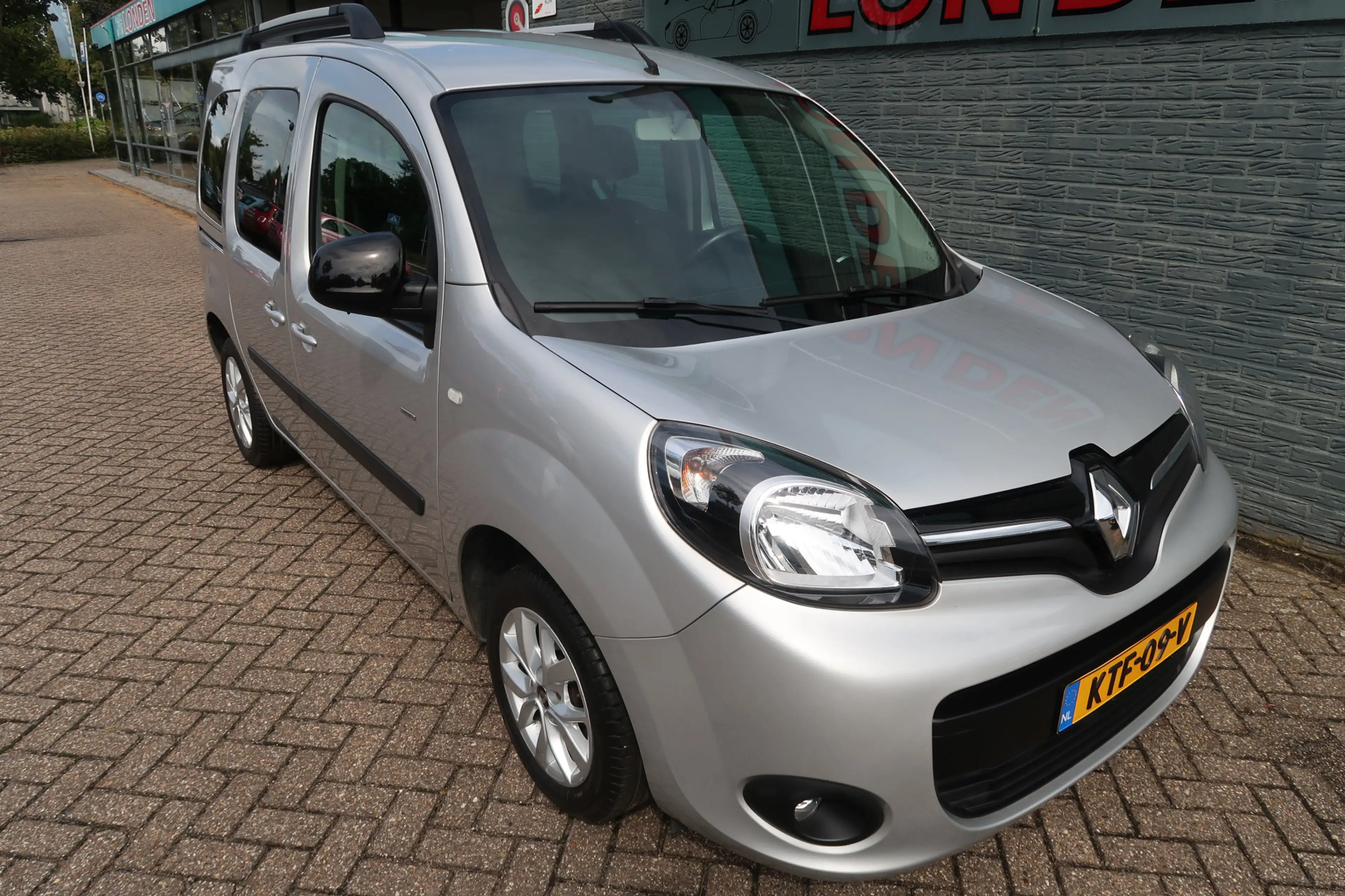 Renault Kangoo Family 1.2 TCe Limited Start&Stop Eerste eigenaar — photo 5