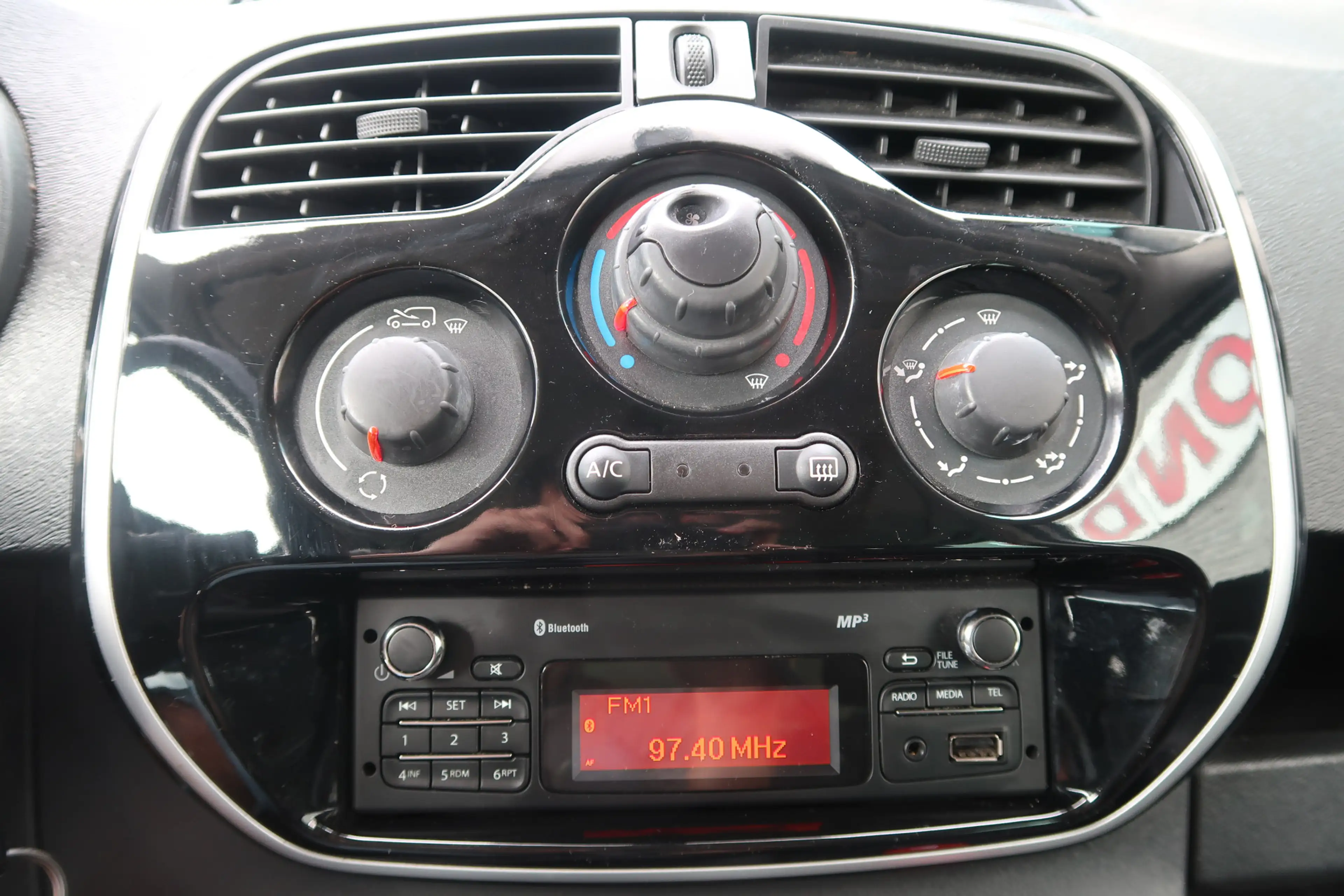 Renault Kangoo Family 1.2 TCe Limited Start&Stop Eerste eigenaar — photo 26