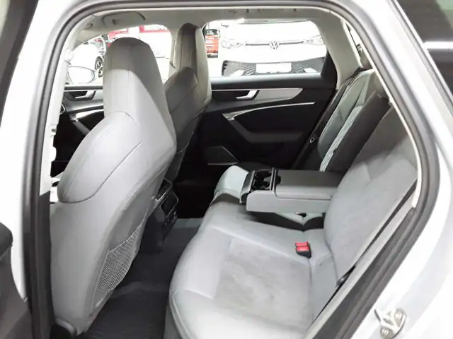 Audi S6 view 13