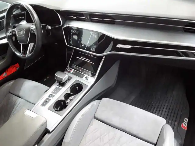Audi S6 view 9