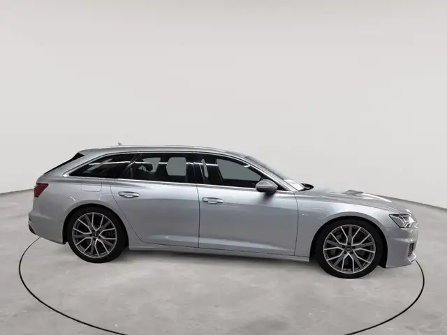 Audi S6 view 3
