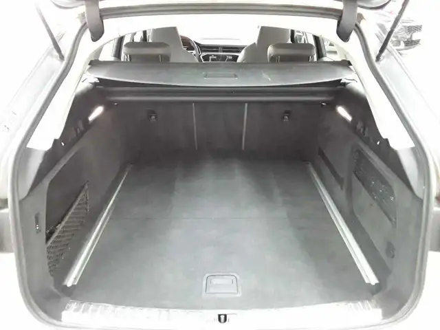 Audi S6 view 15
