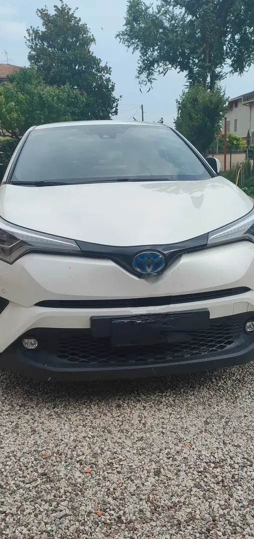 Toyota C-HR C-HR I 2016 1.8h Lounge 2wd e-cvt my18 White - 1