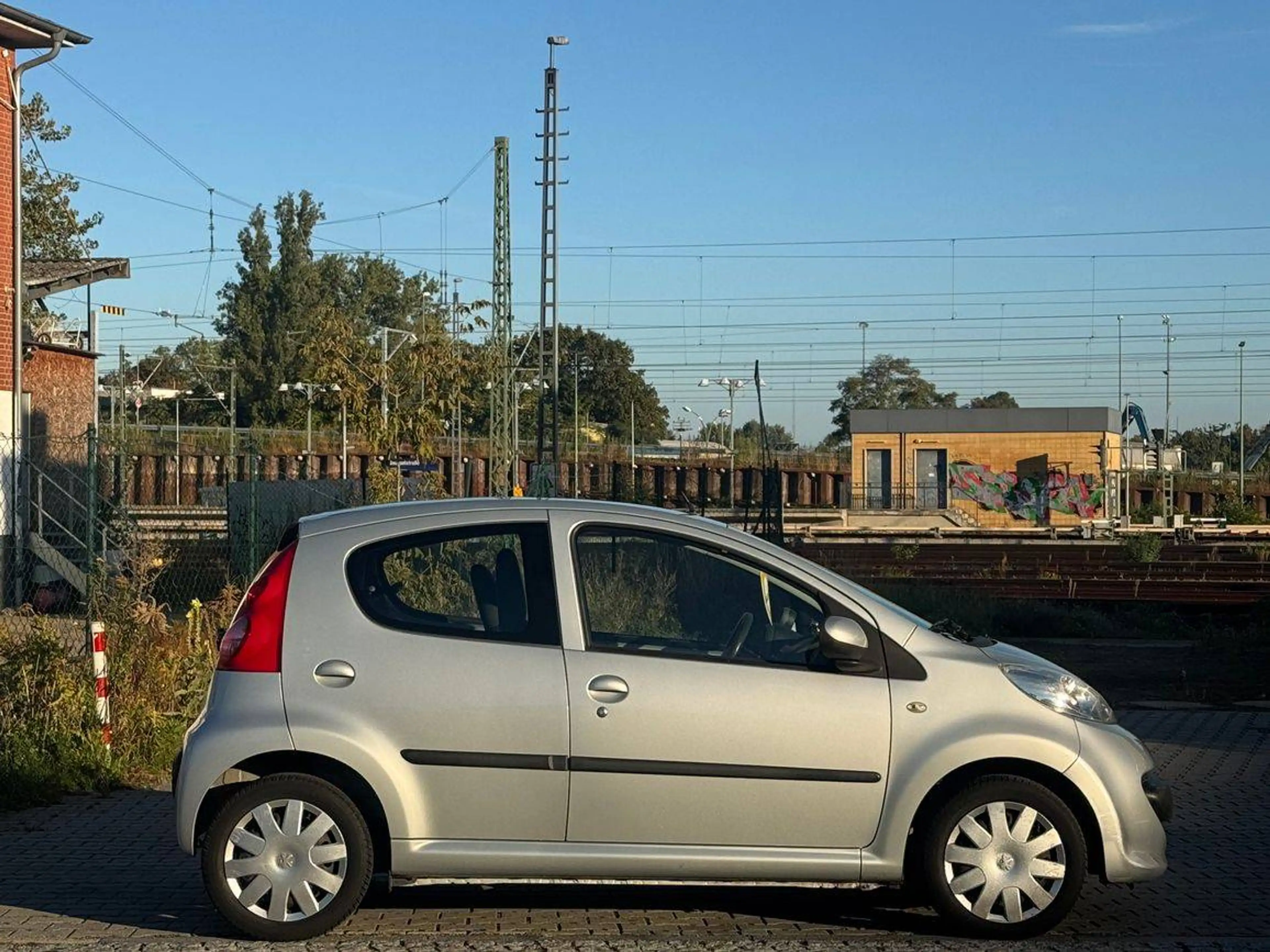 Peugeot 107 Filou,Automatik,Klima,""40000km""gelaufen — photo 4
