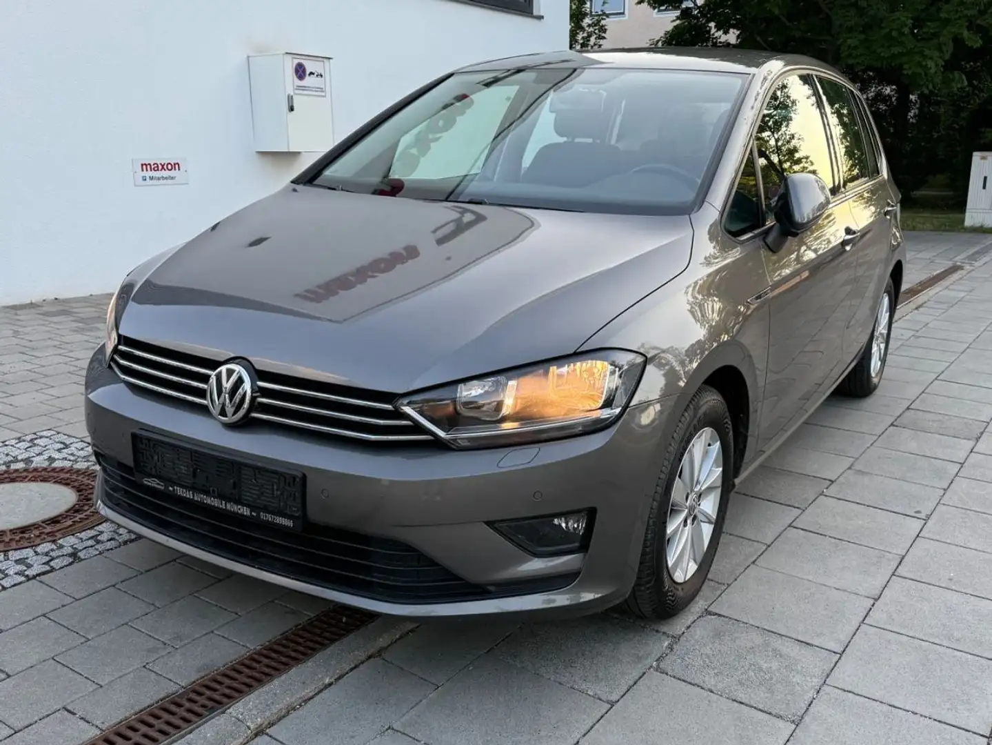 Volkswagen Golf Sportsvan VII Comfortline BMT/Start-Stopp Gris - 2