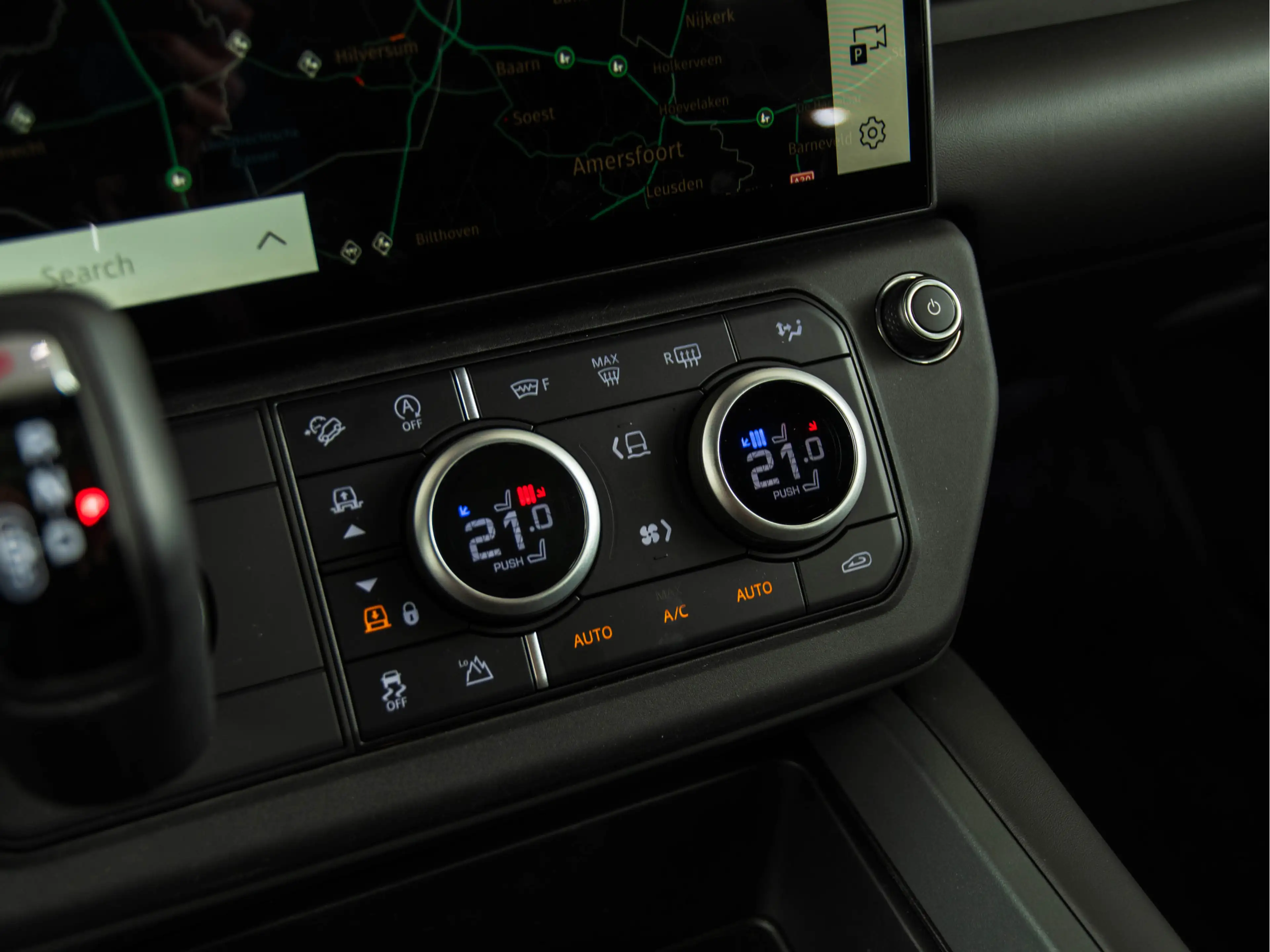 Land Rover Defender 110 5.0 P425 110 X-Dynamic HSE 22" | MERIDIA N SUR — photo 24