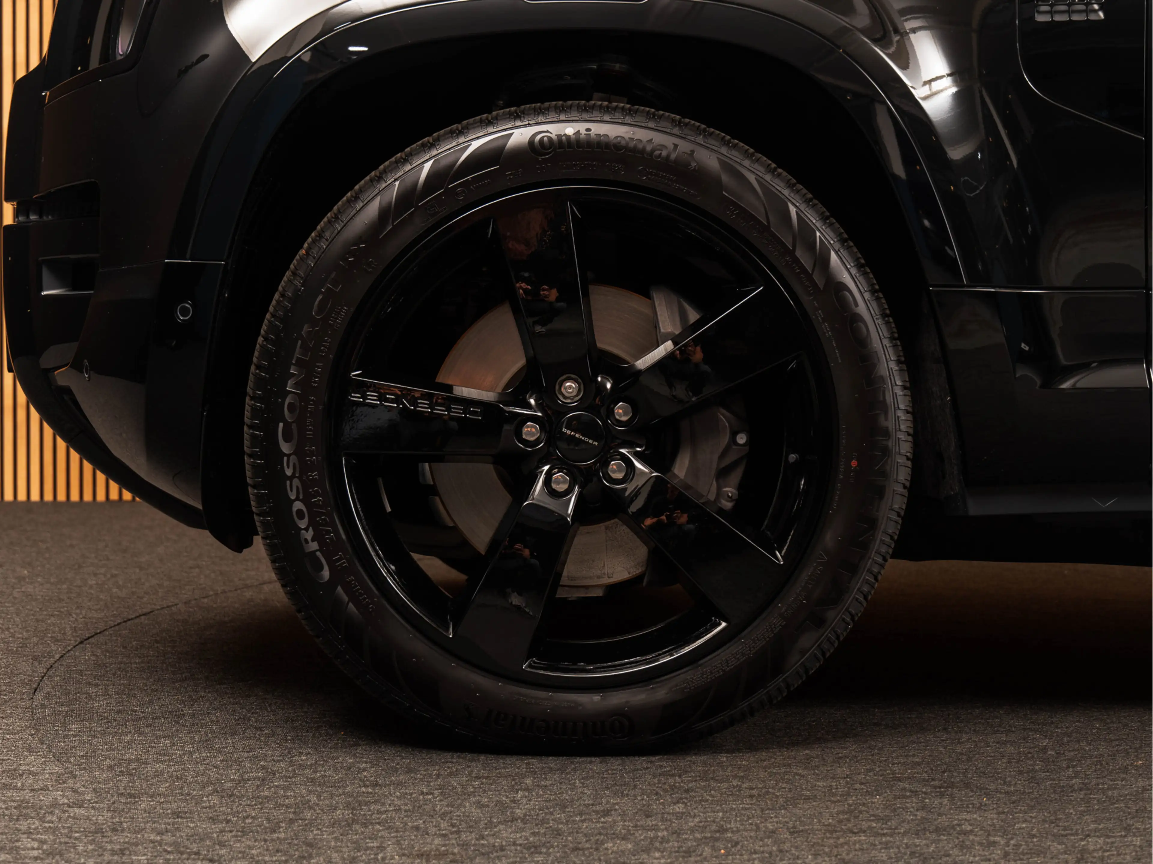 Land Rover Defender 110 5.0 P425 110 X-Dynamic HSE 22" | MERIDIA N SUR — photo 9