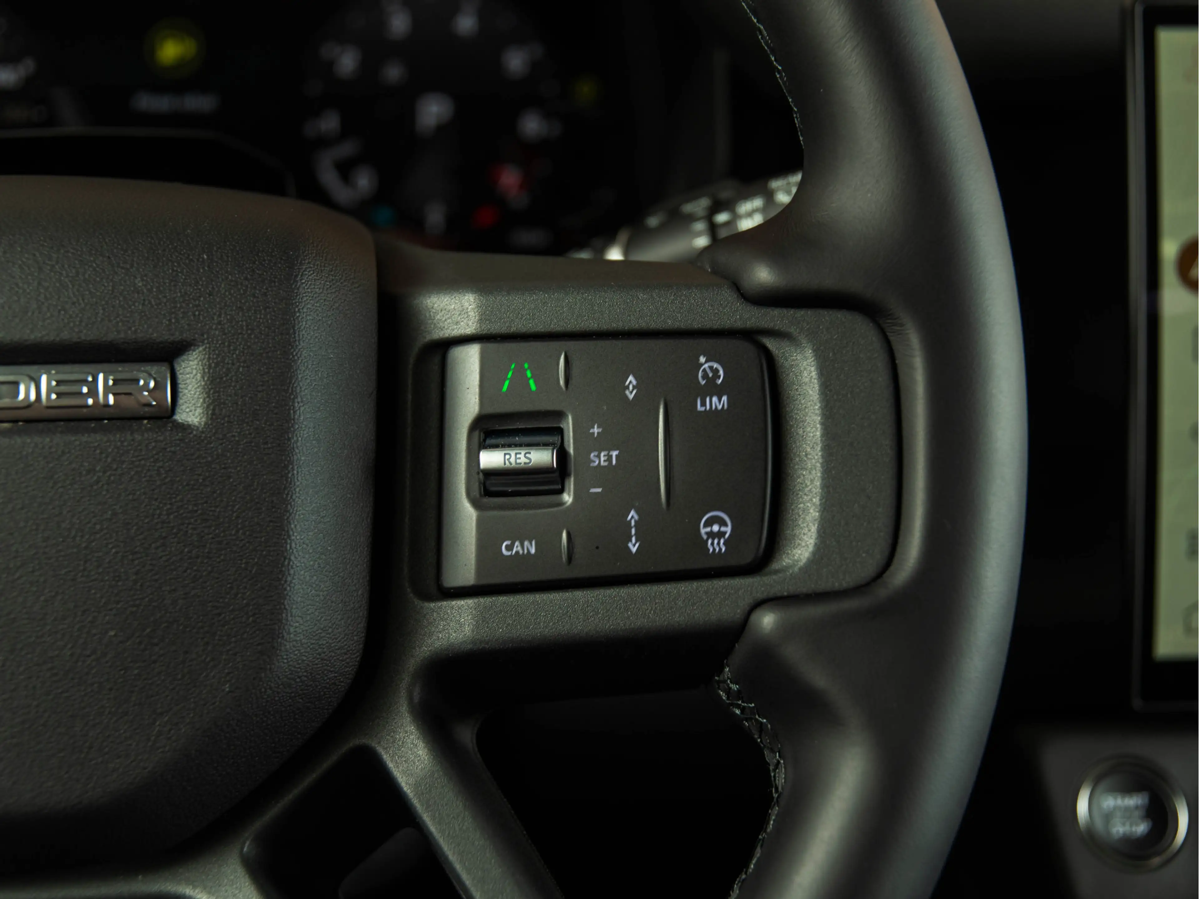 Land Rover Defender 110 5.0 P425 110 X-Dynamic HSE 22" | MERIDIA N SUR — photo 29