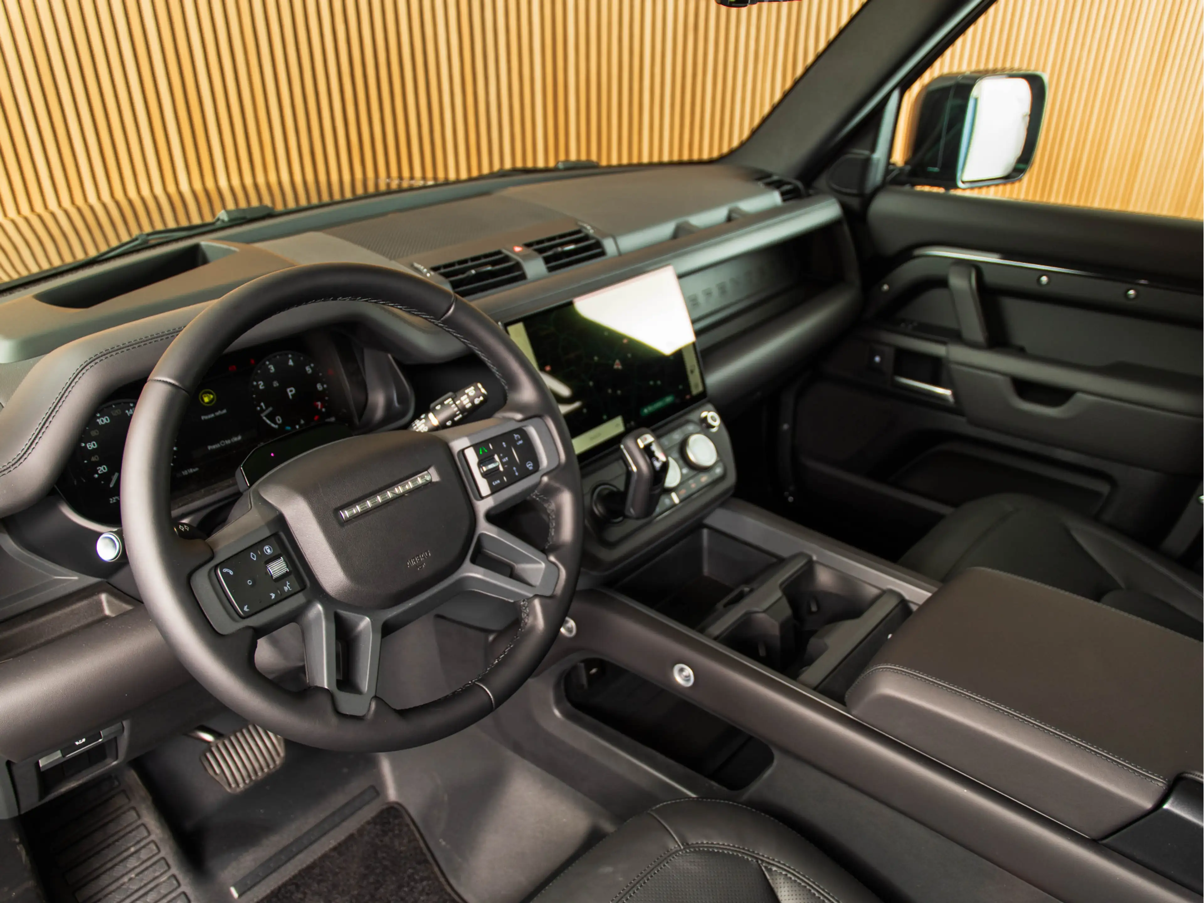 Land Rover Defender 110 5.0 P425 110 X-Dynamic HSE 22" | MERIDIA N SUR — photo 13