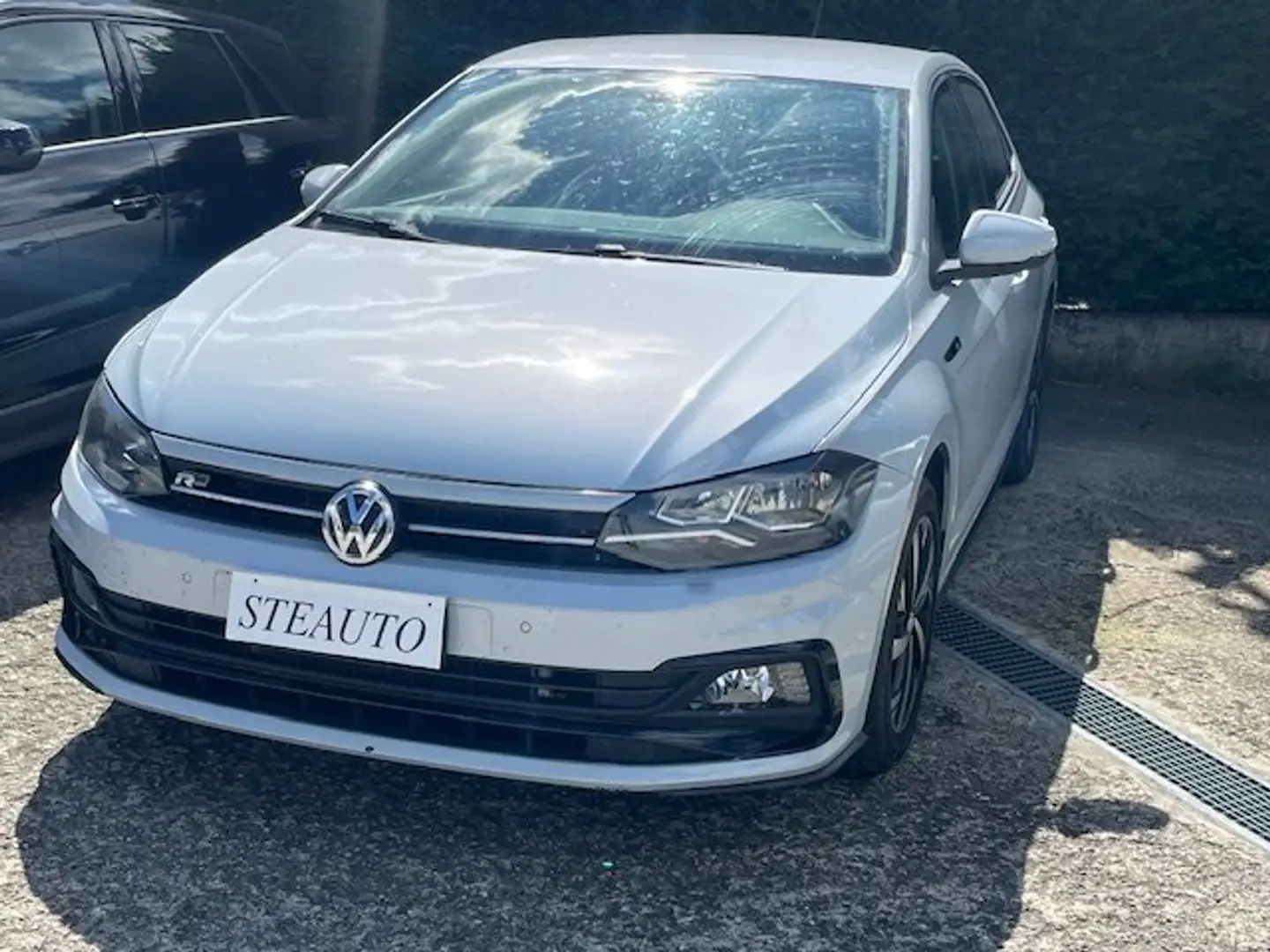 Volkswagen Polo HIGH LINE R-LINE AUTOMATICA NEOPATENTATI Blanco - 2
