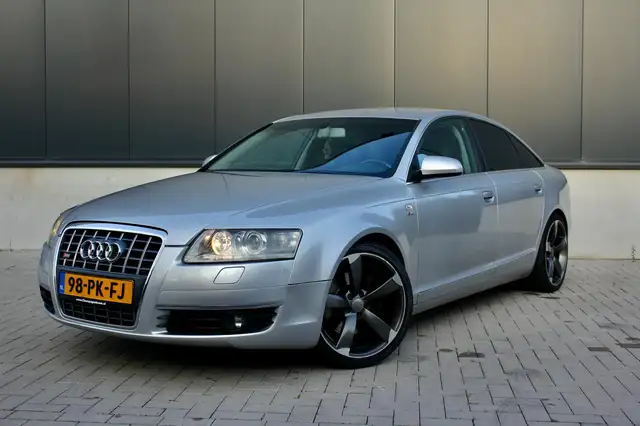 Audi A6 Limousine 3.2 FSI quattro Pro Line|19 inch |leder|