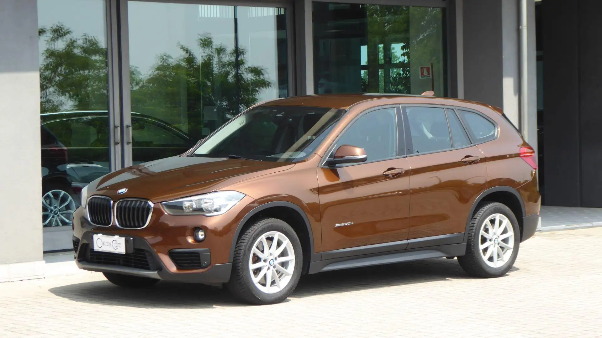 BMW X1 sDrive20d Business Bronzo - 1
