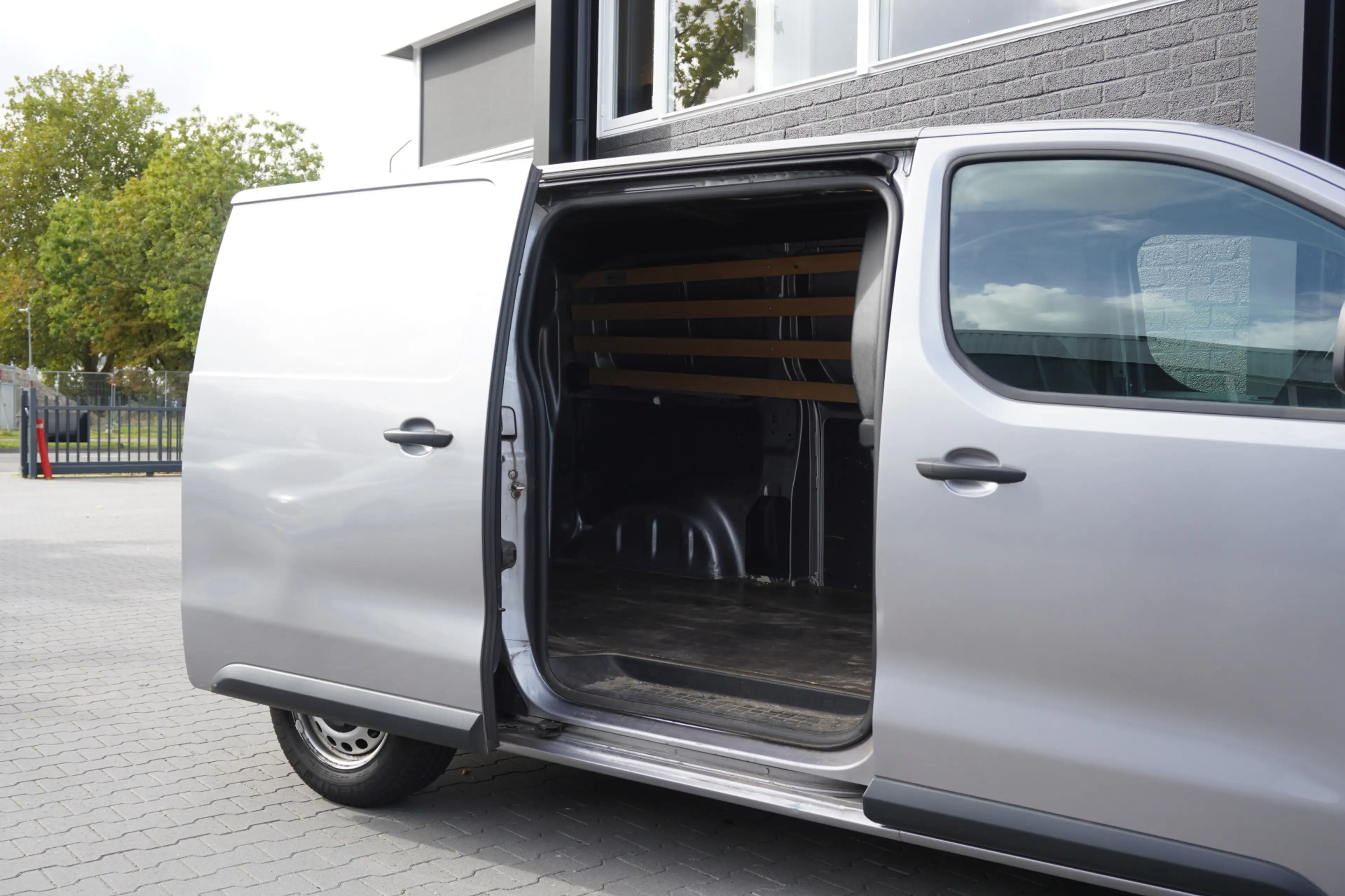 Peugeot Expert 1.5 BlueHDI L2 EURO 6 - Airco - Cruise - Carplay - — photo 9