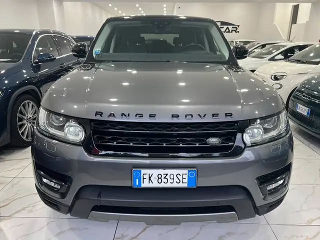 Land Rover Range Rover Sport view 2