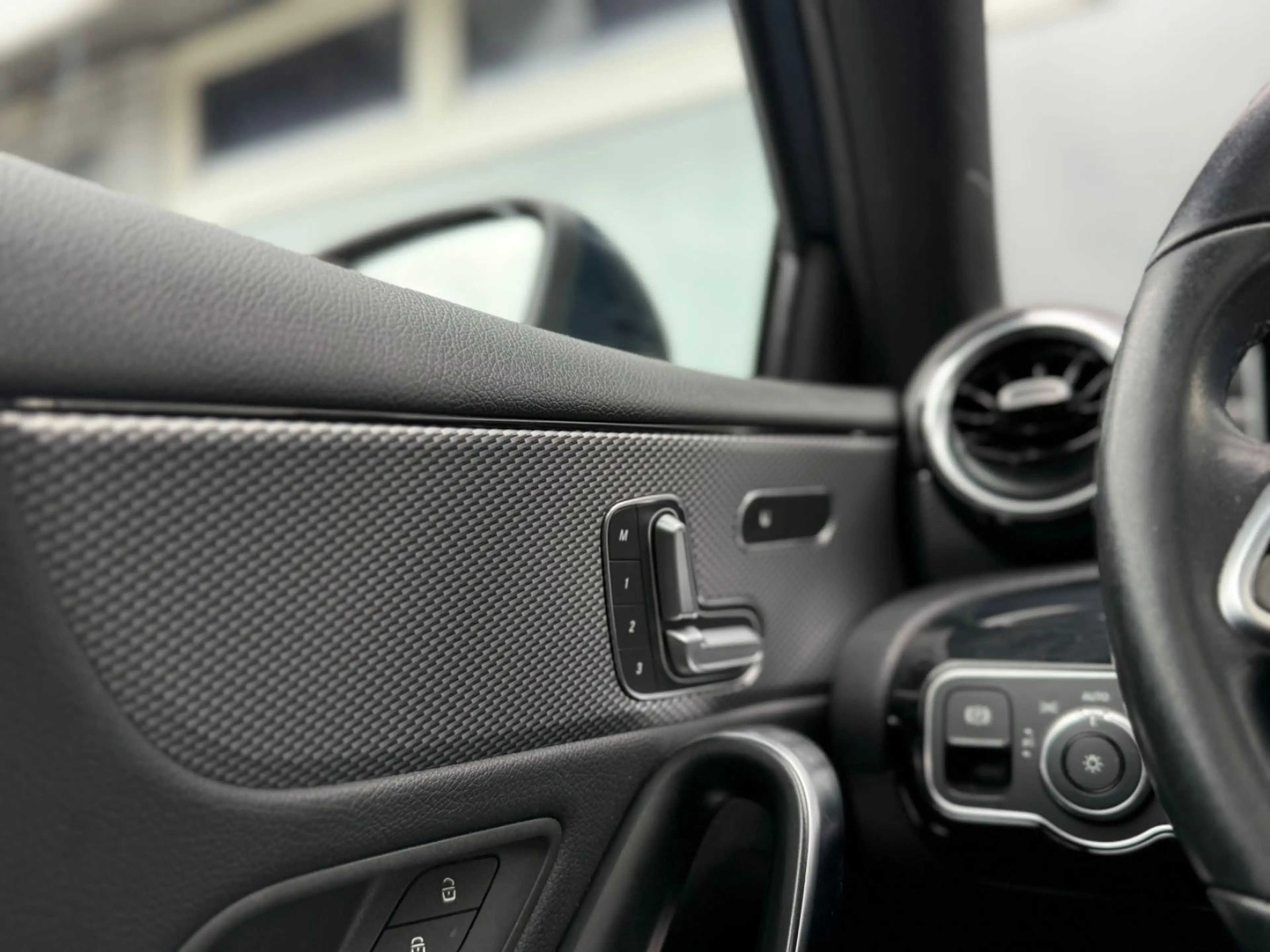 Mercedes-Benz A 220 d PROGRESSIVE AUT. 360° PANO CARPLAY 8-FACH — photo 14